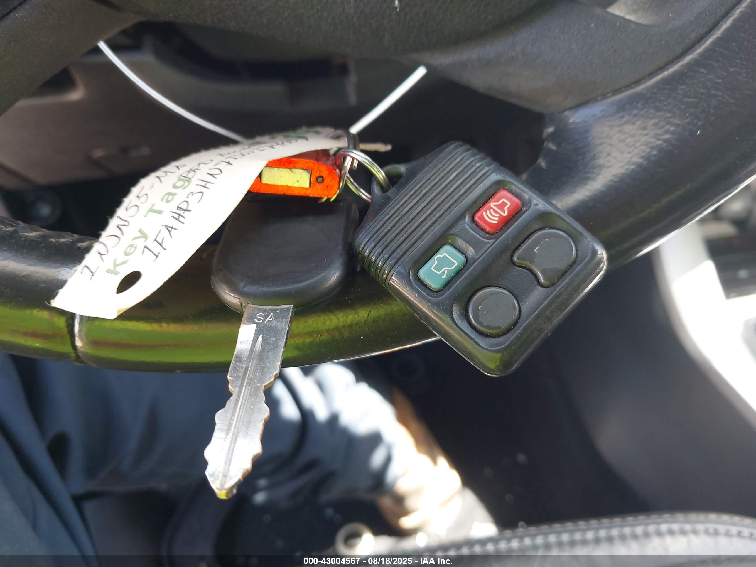 FORD FOCUS image 11