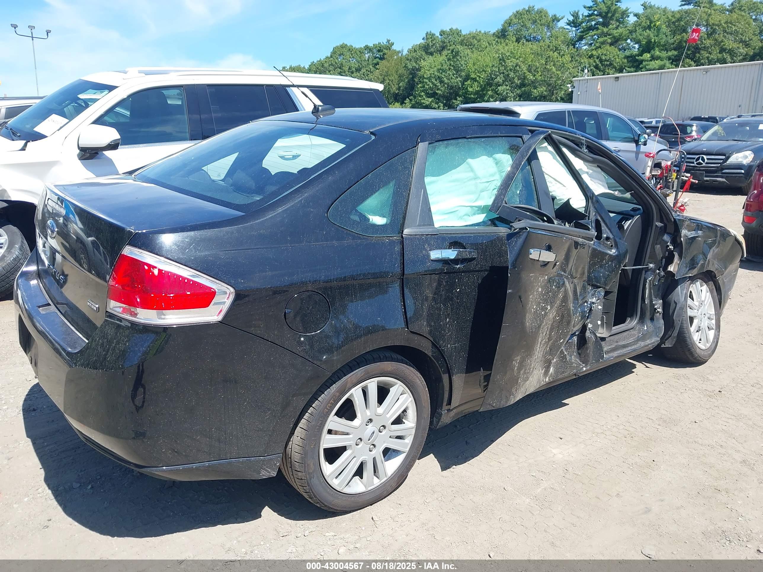 FORD FOCUS image 4