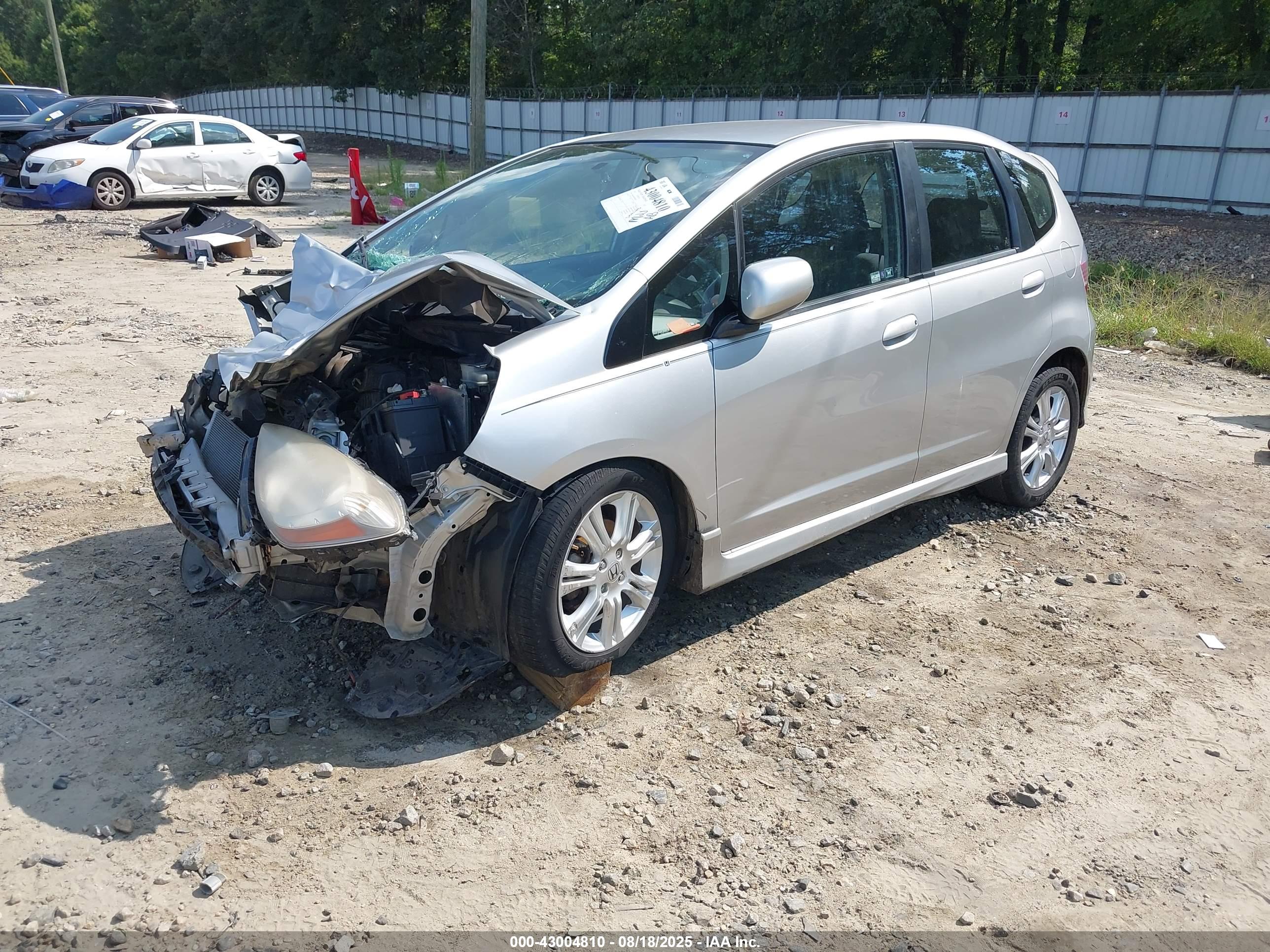 HONDA FIT image 2
