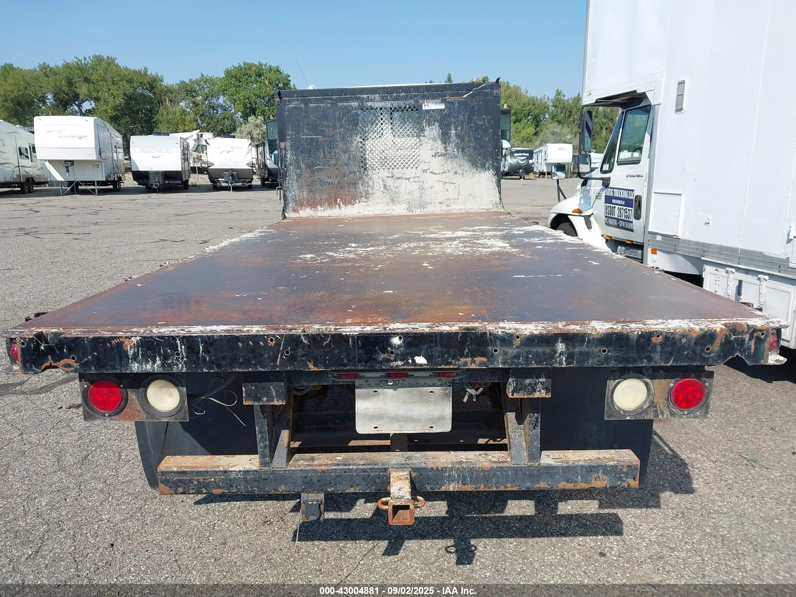 FREIGHTLINER MEDIUM image 8
