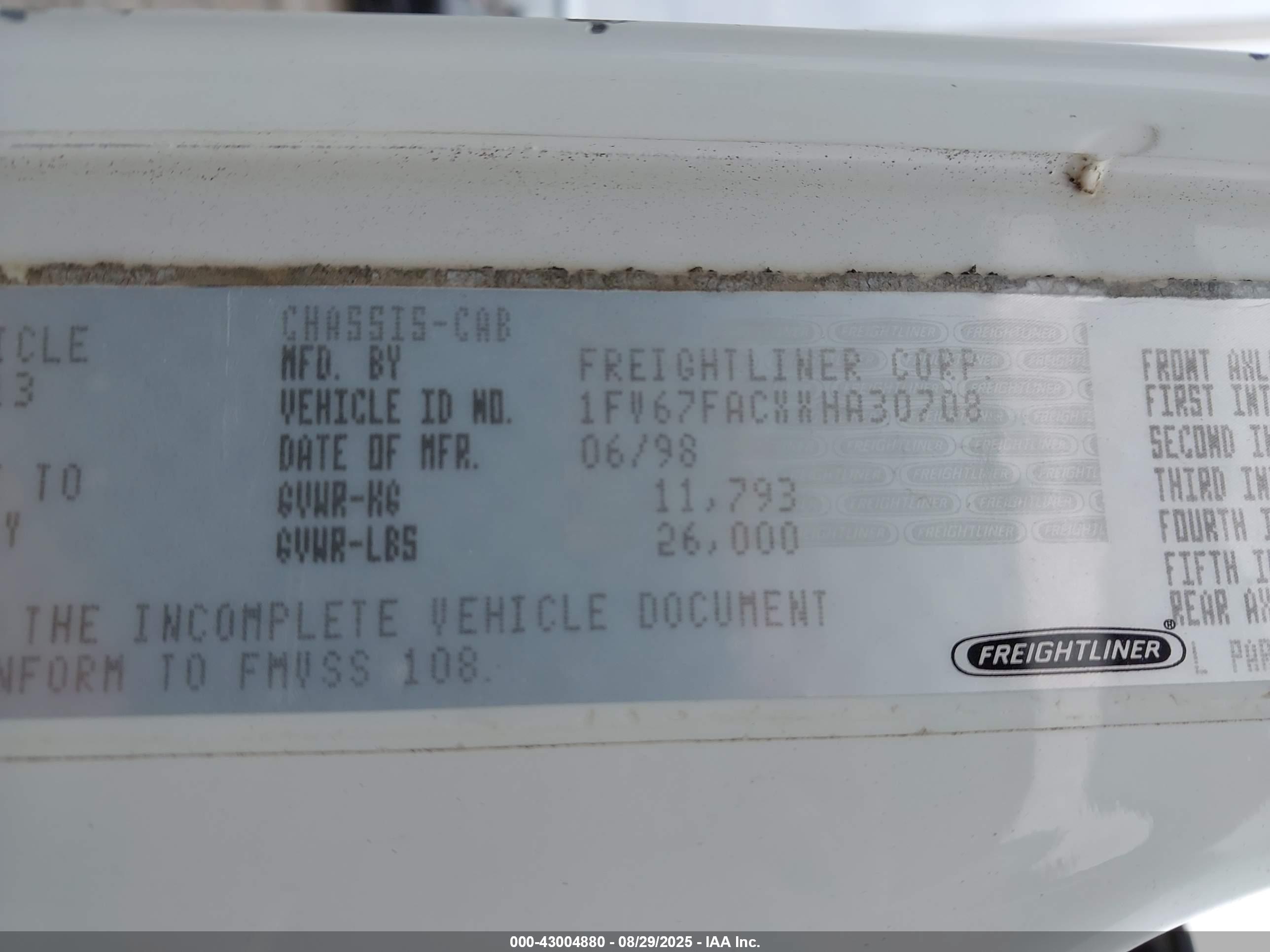 FREIGHTLINER HC image 9