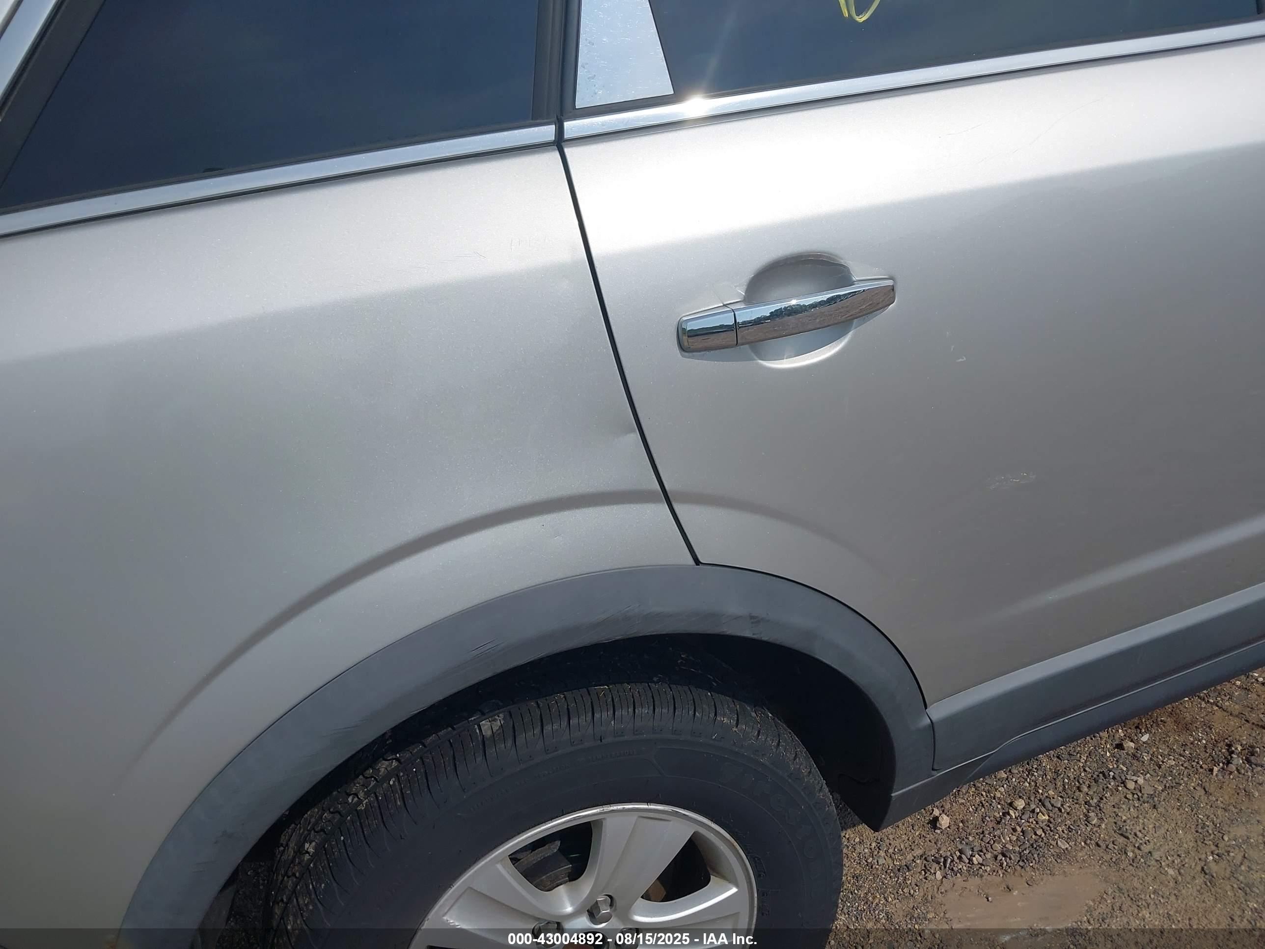 SATURN VUE image 6