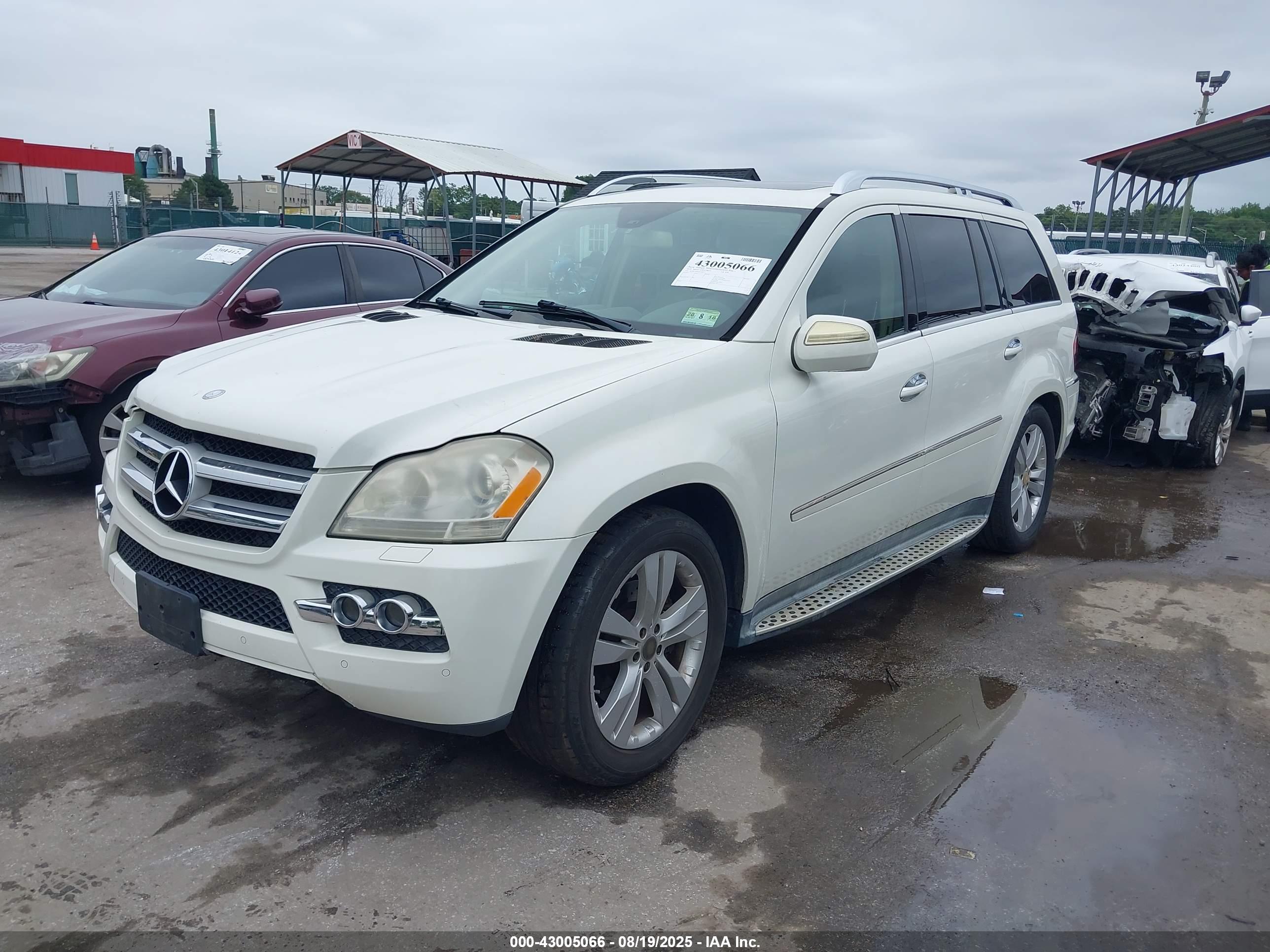 MERCEDES-BENZ GL image 2