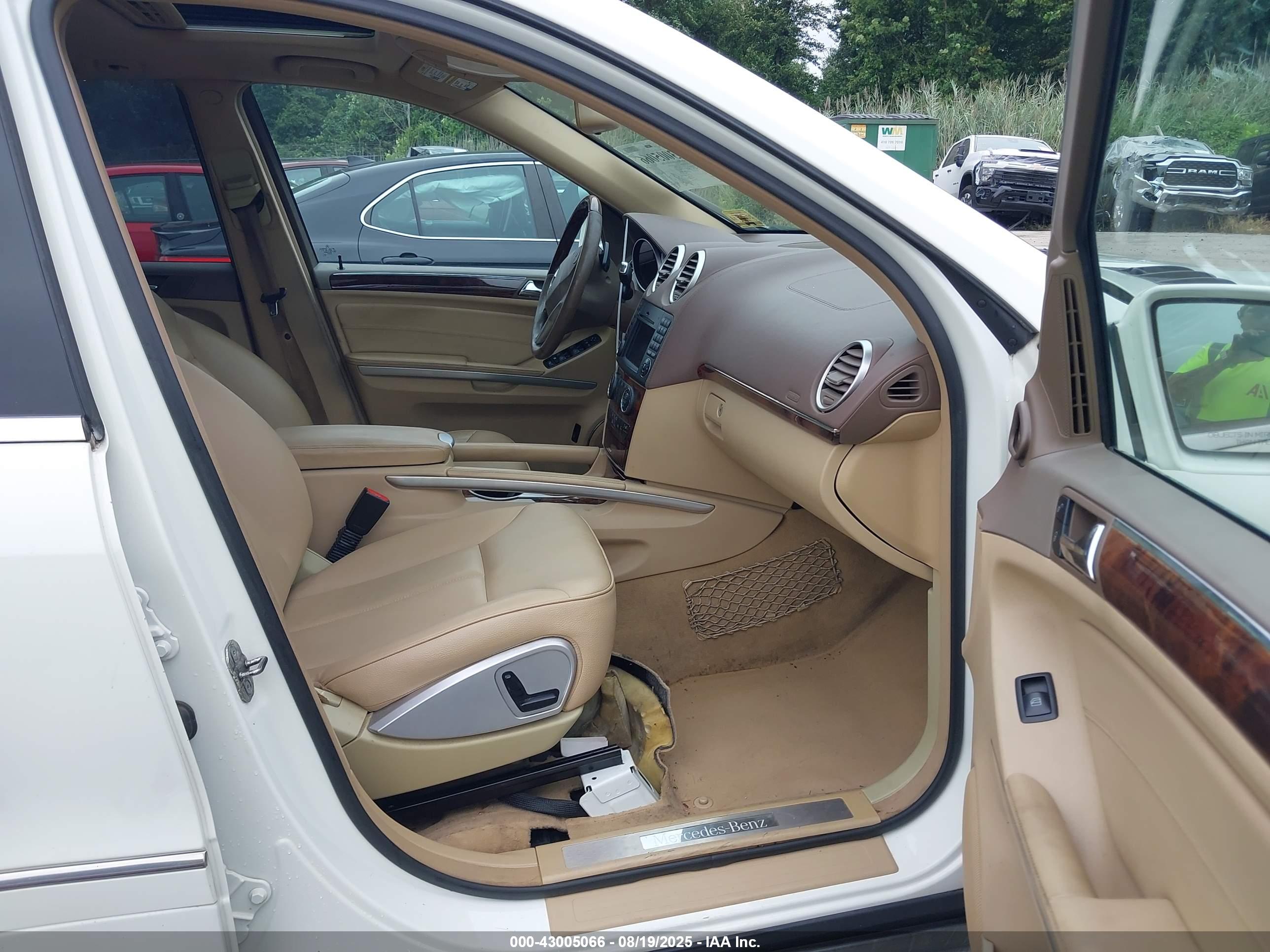 MERCEDES-BENZ GL image 5