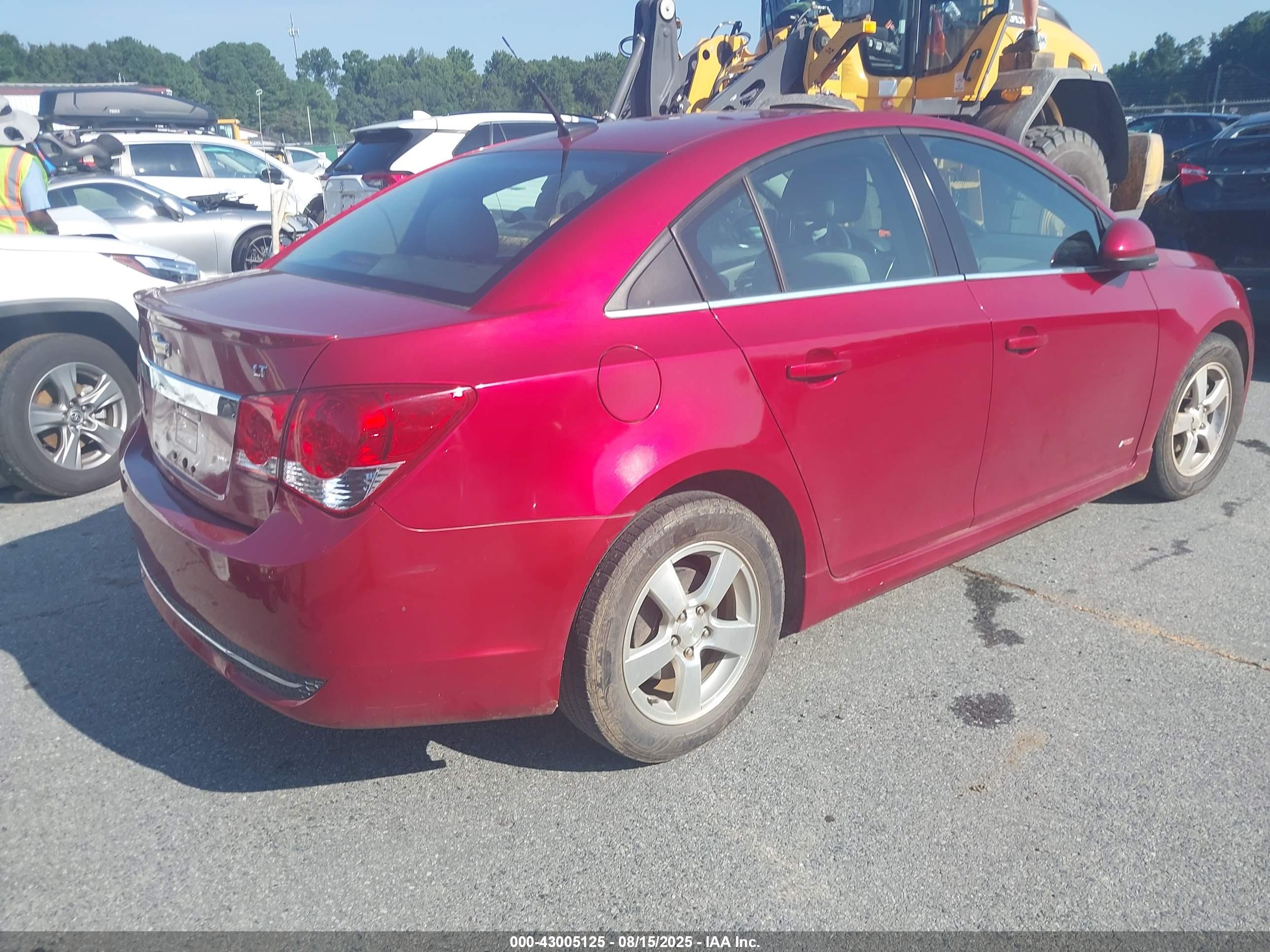CHEVROLET CRUZE image 4