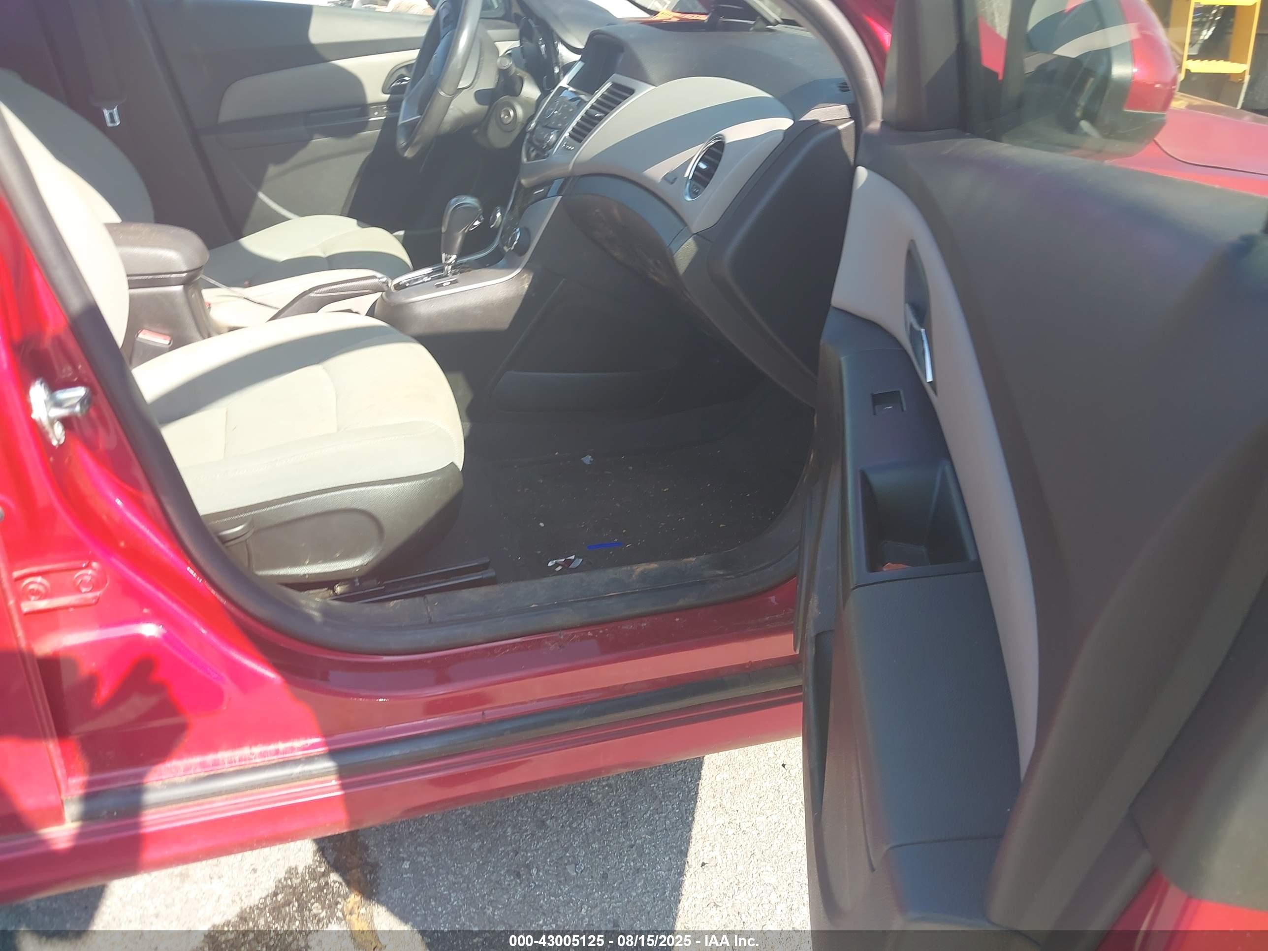 CHEVROLET CRUZE image 5