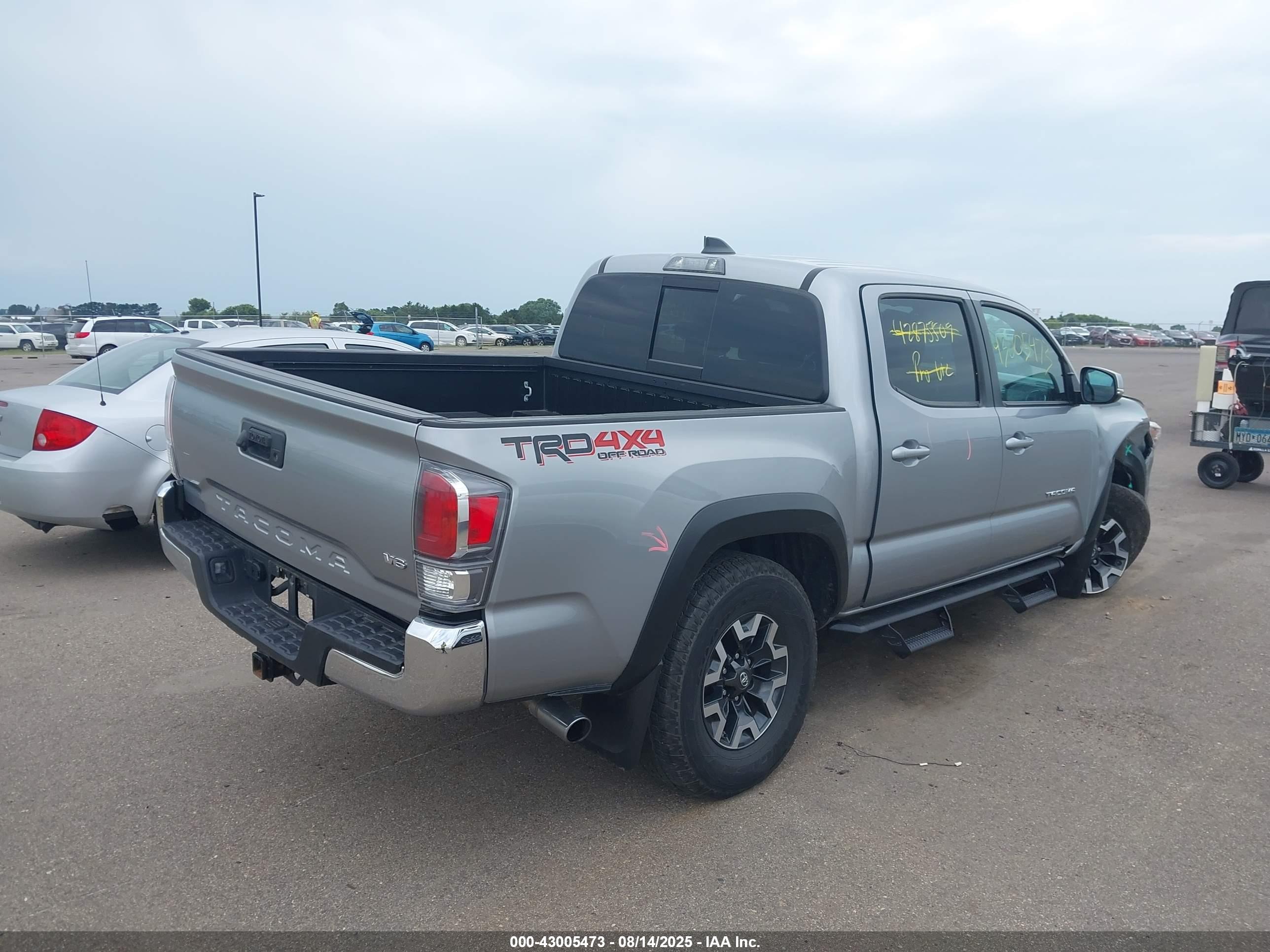 TOYOTA TACOMA image 4