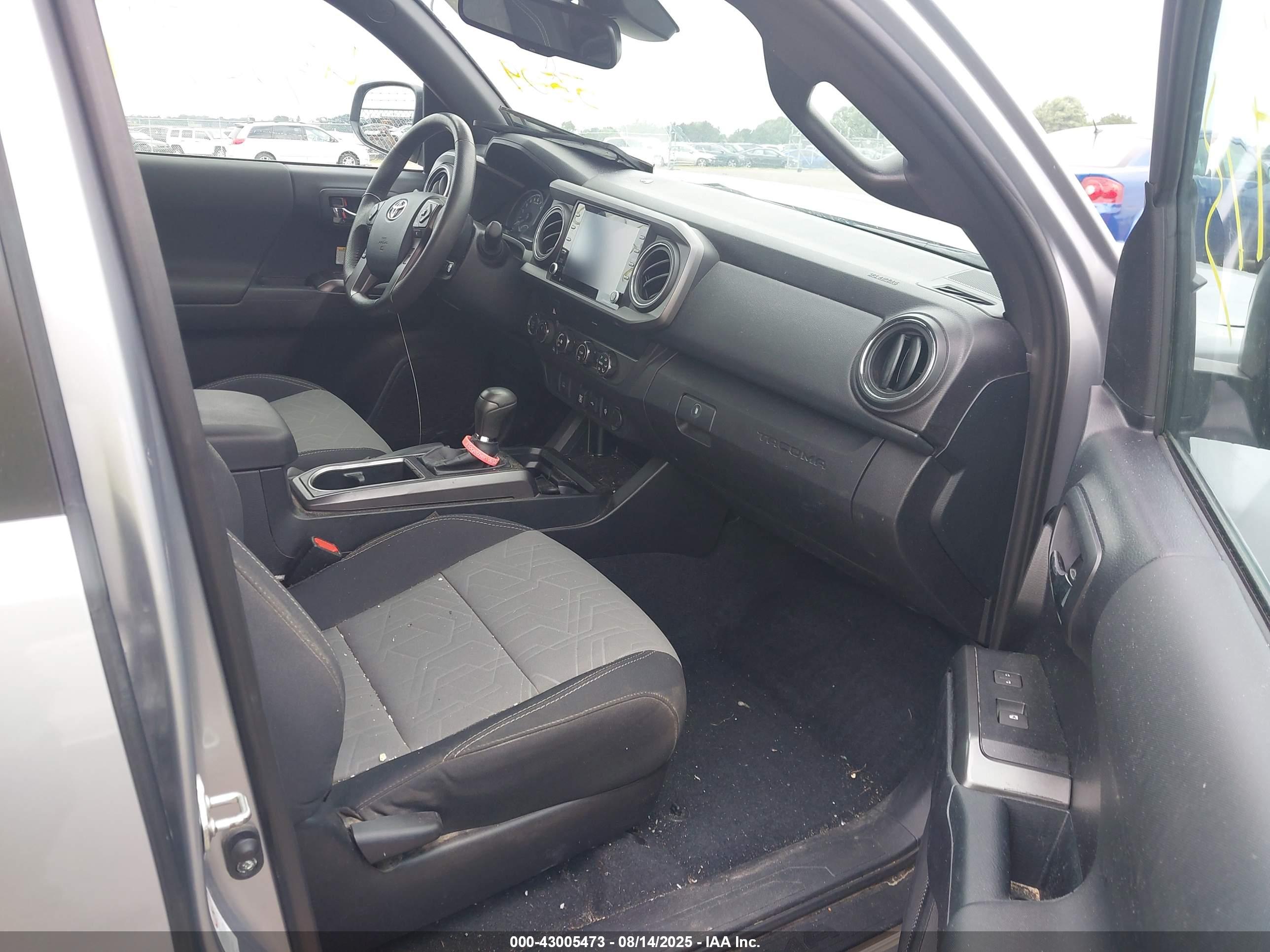 TOYOTA TACOMA image 5