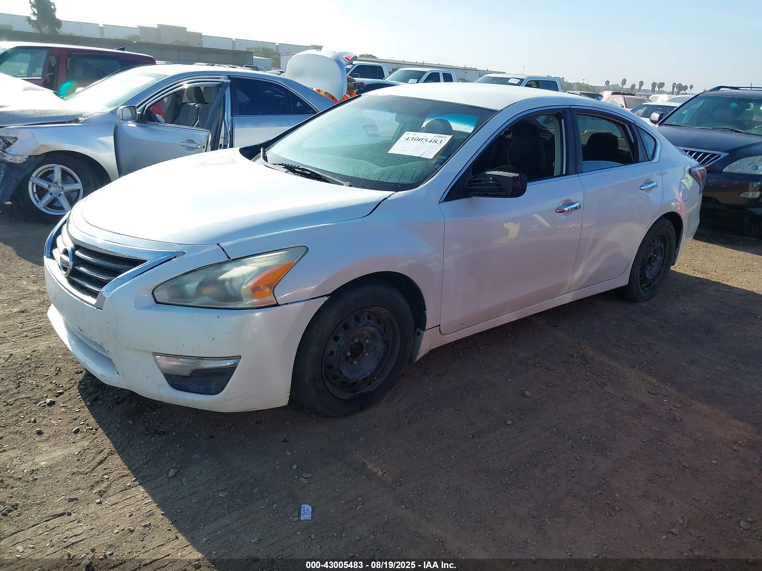 NISSAN ALTIMA image 2