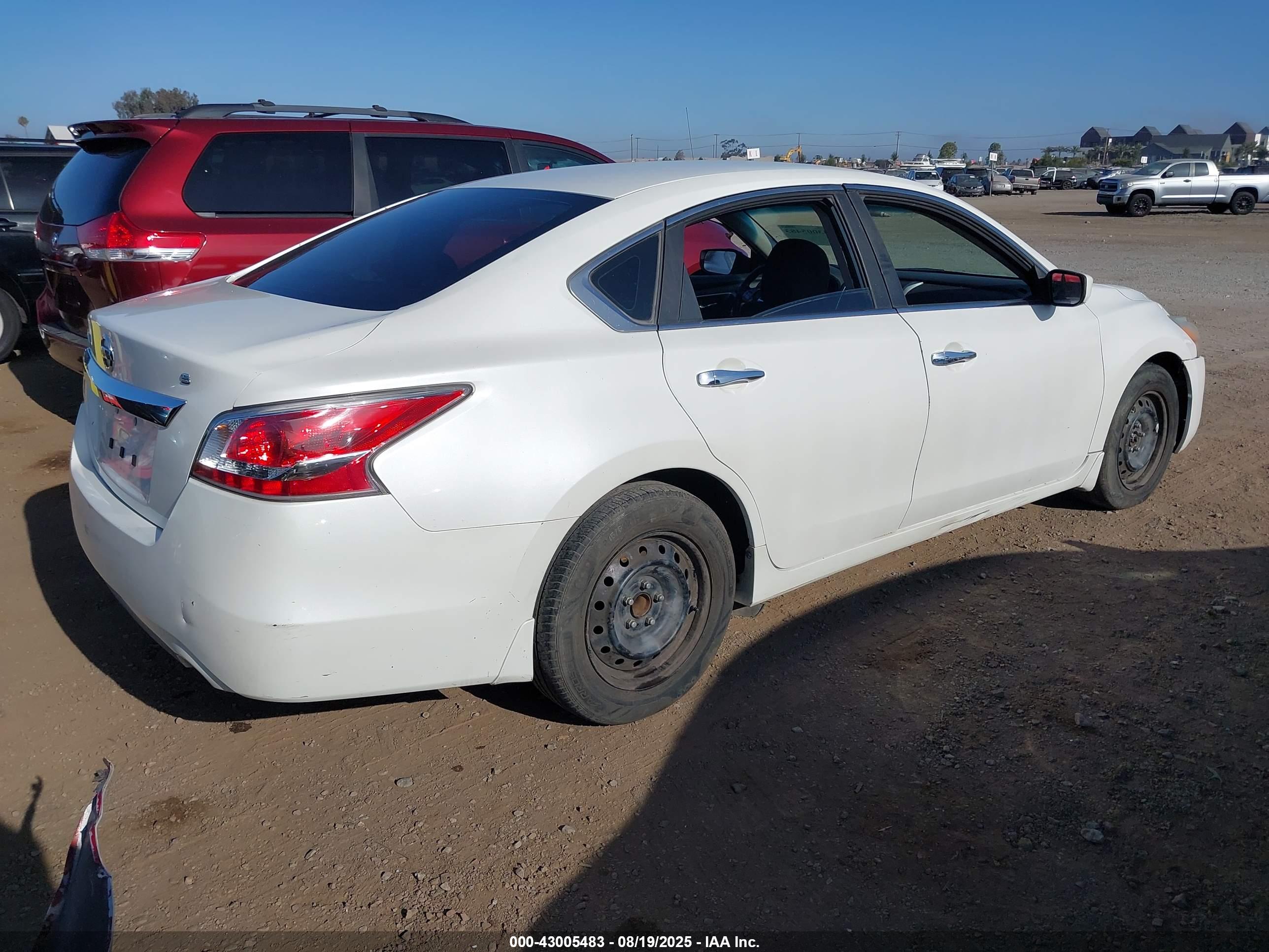 NISSAN ALTIMA image 4