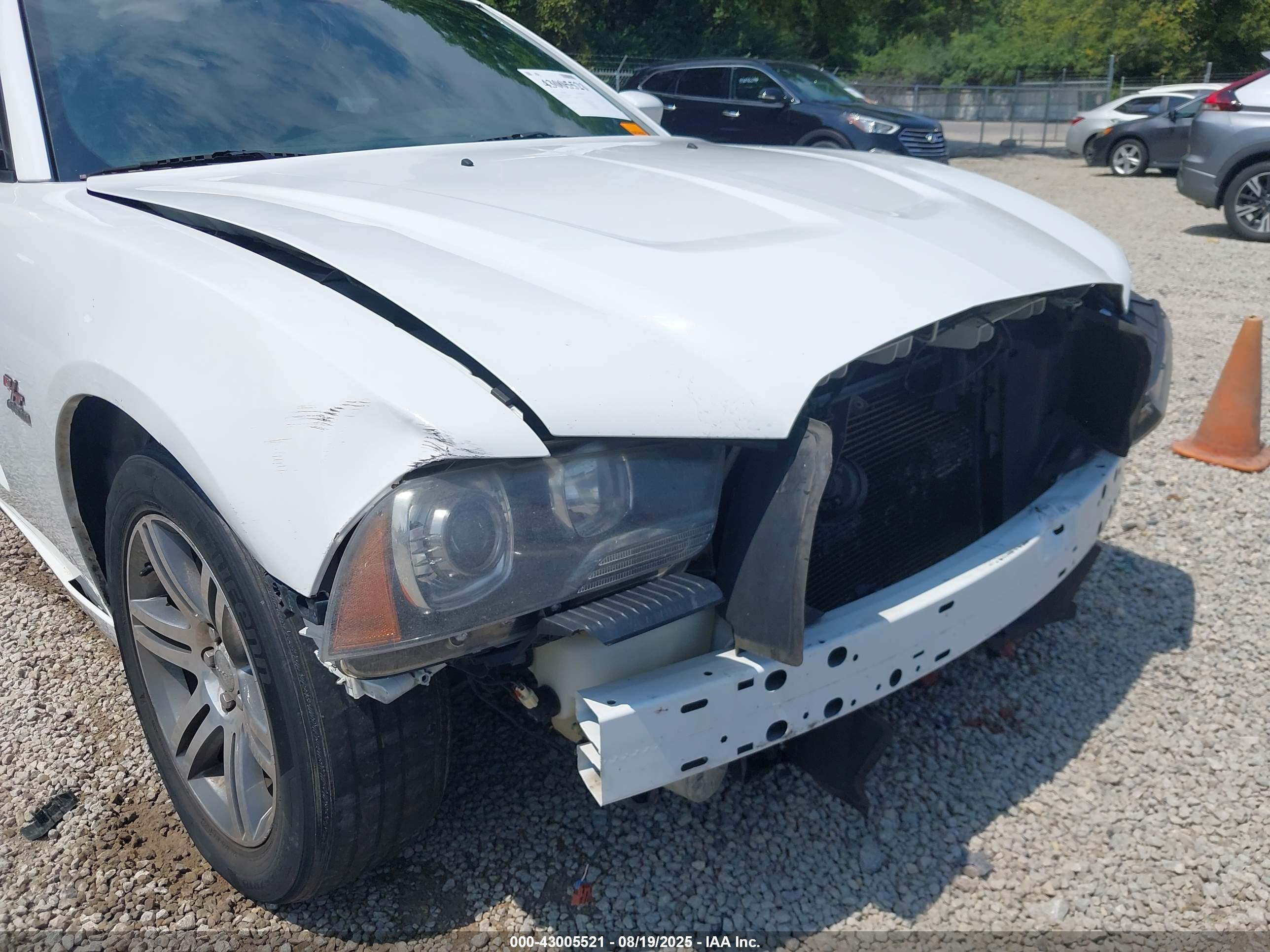 DODGE CHARGER image 6