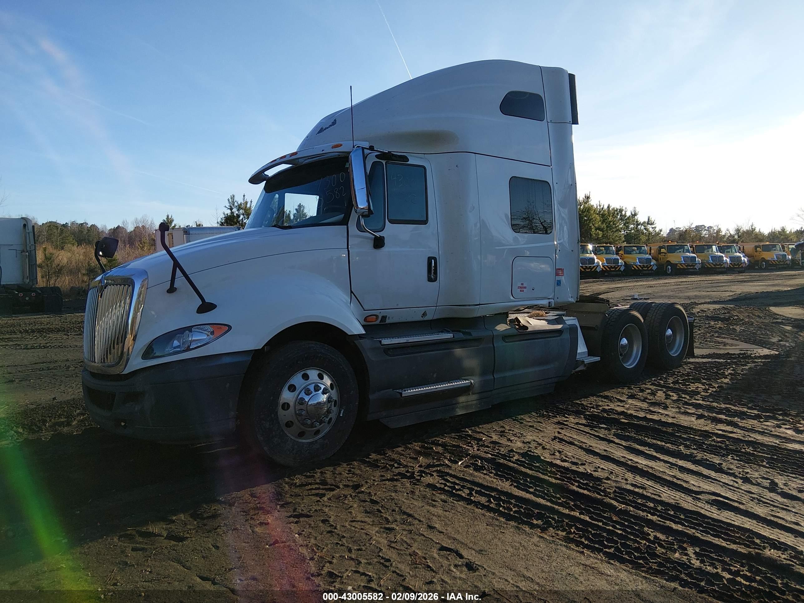 INTERNATIONAL PROSTAR image 2