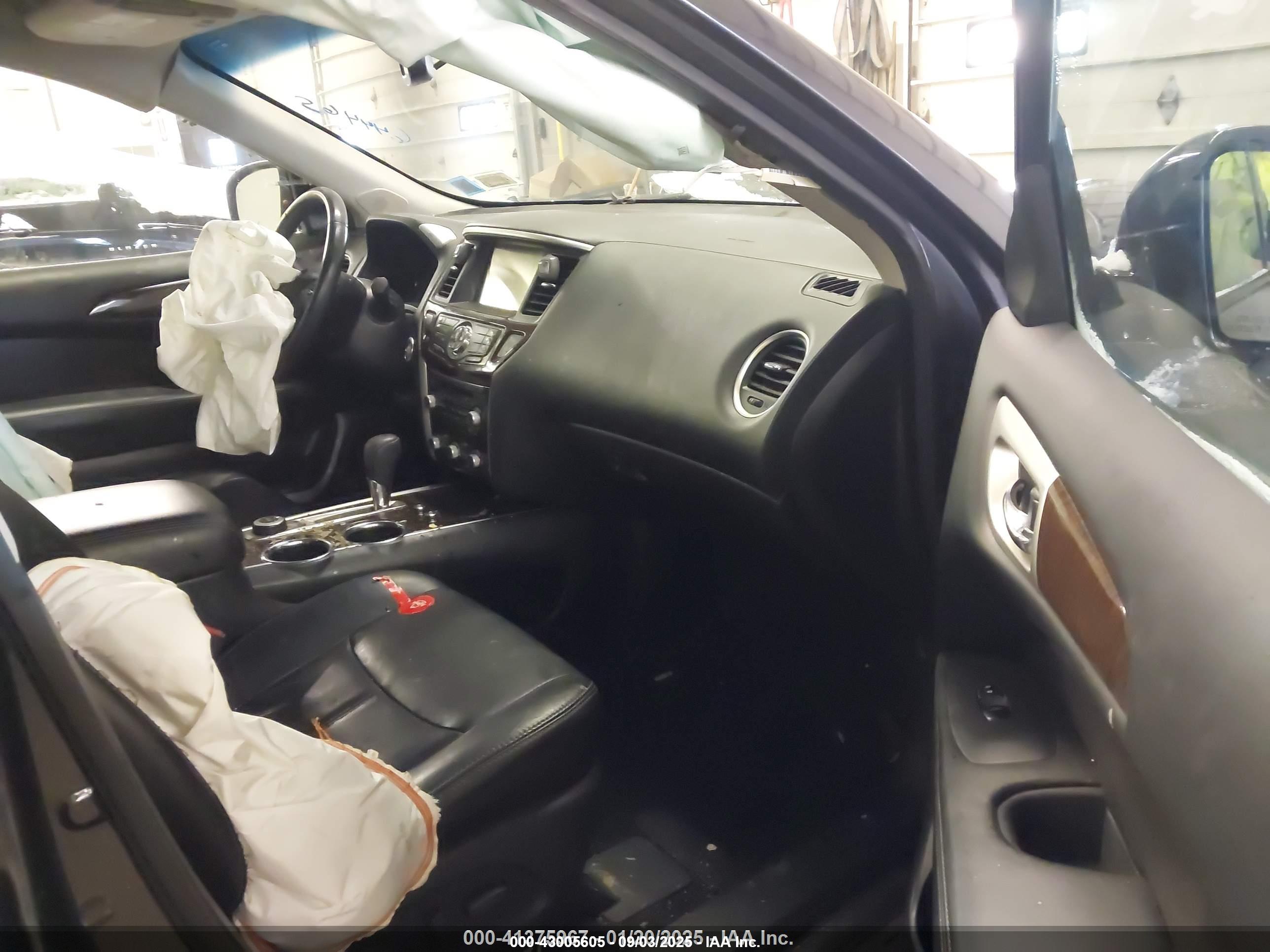NISSAN PATHFINDER image 5