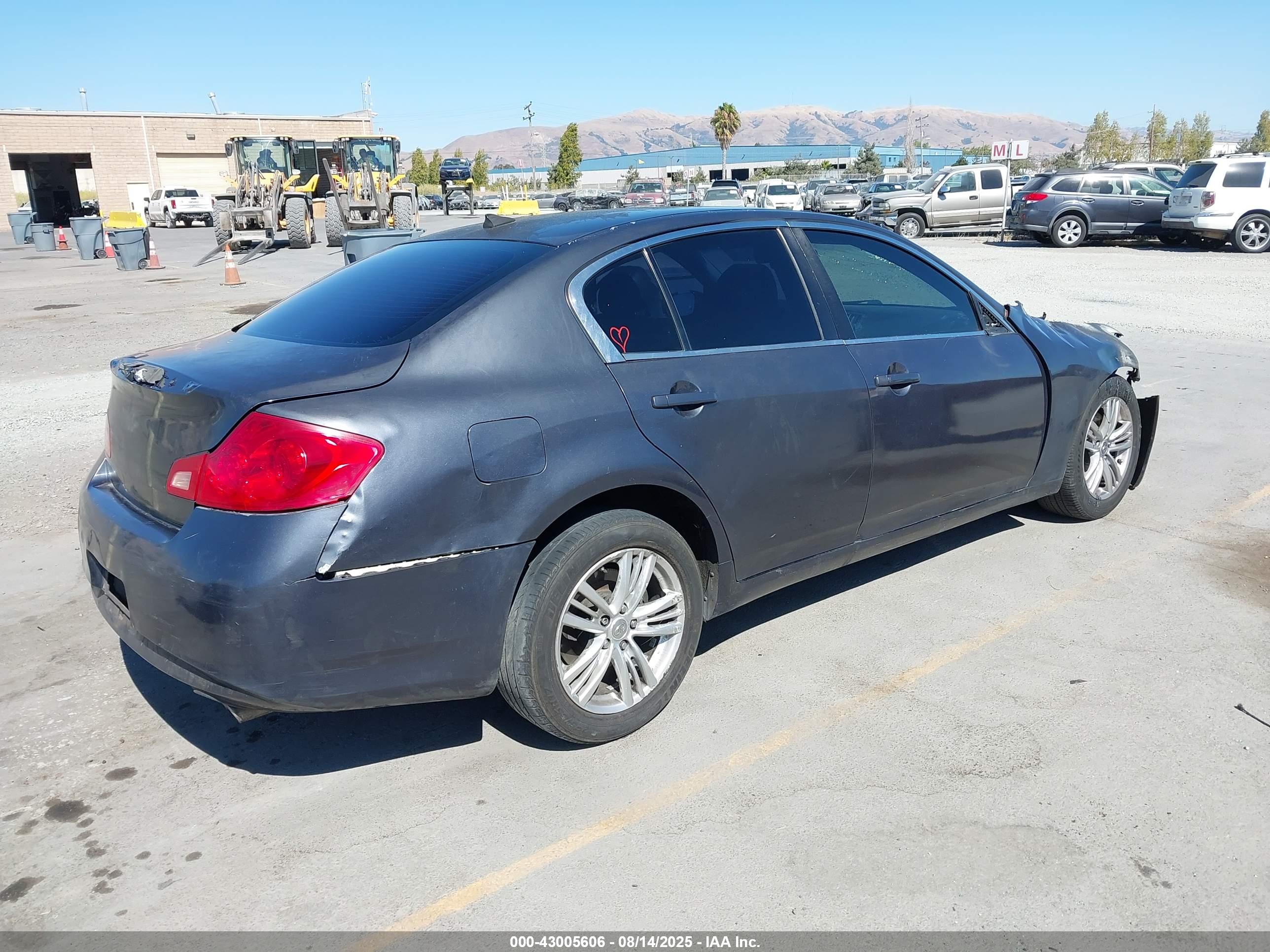INFINITI G25X image 4
