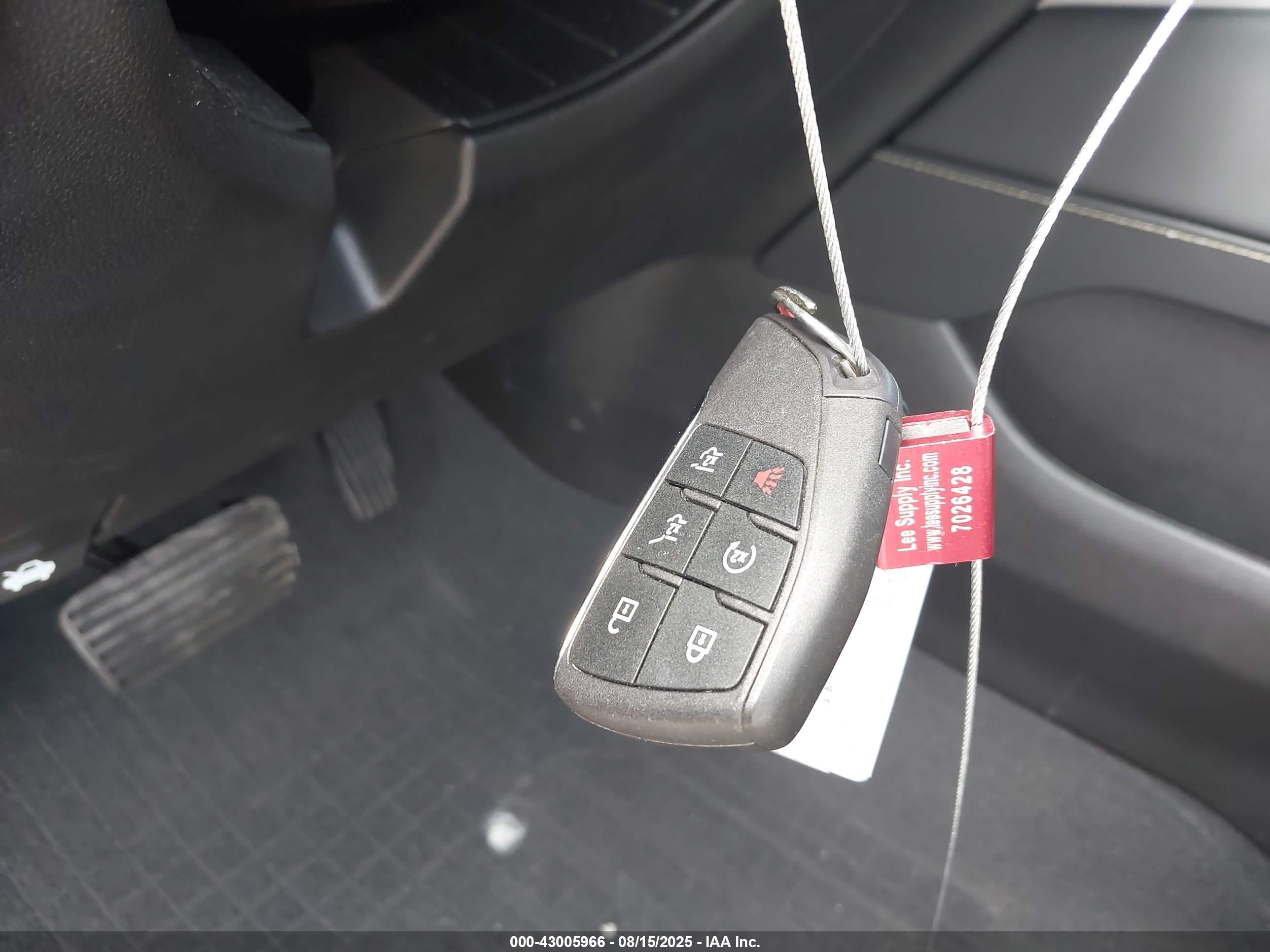 GMC YUKON image 11