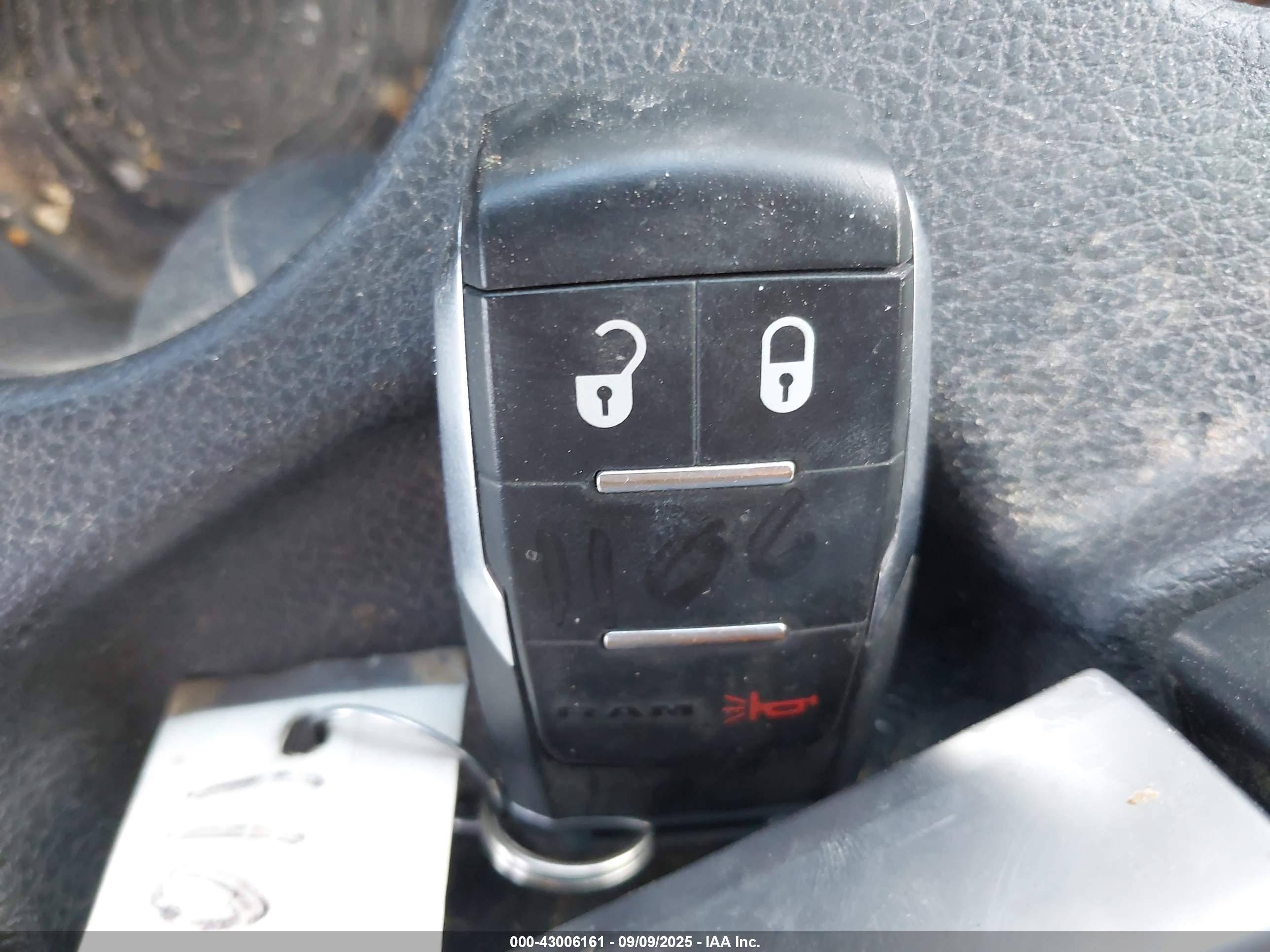 RAM 2500 image 11