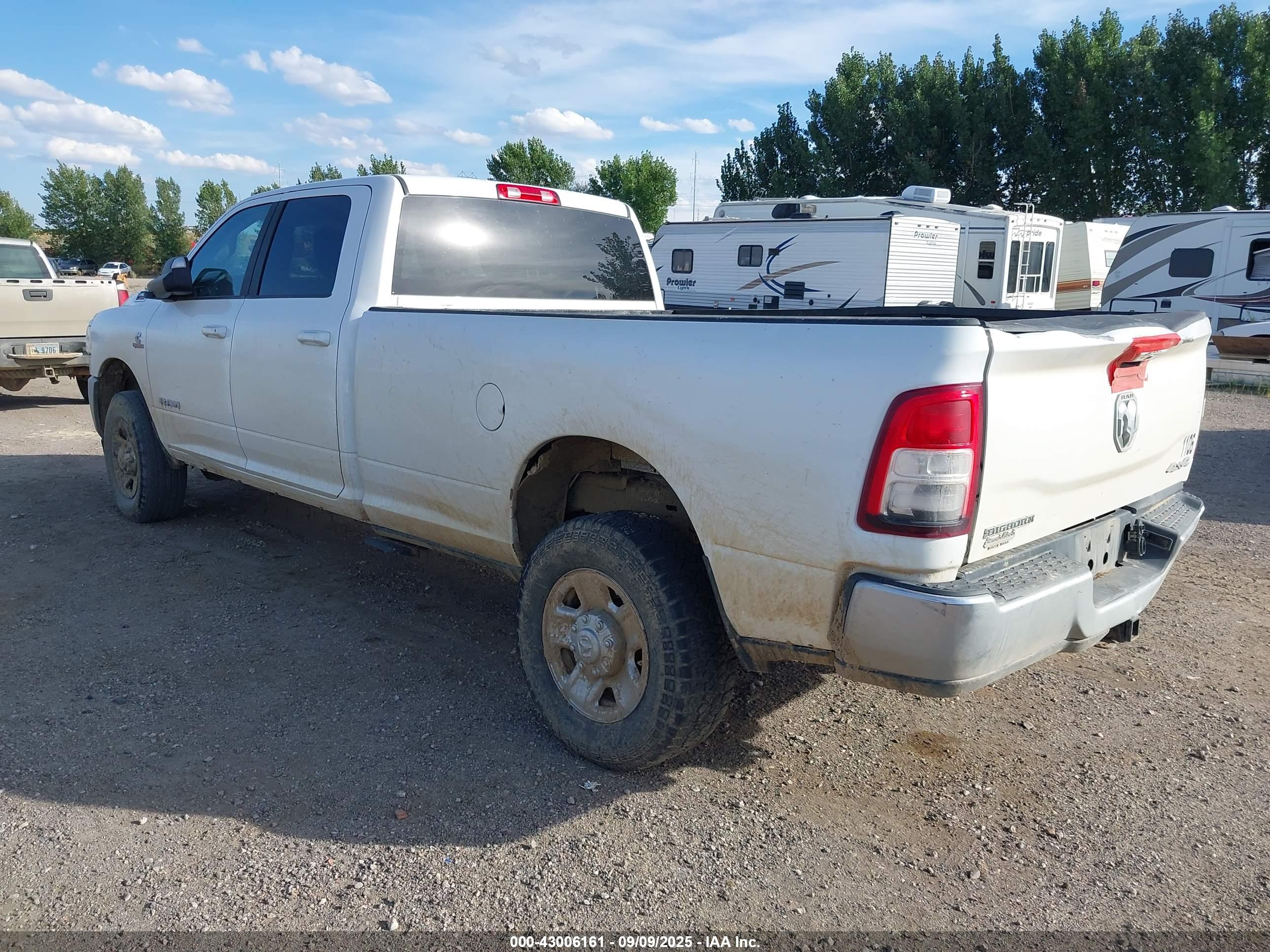 RAM 2500 image 3