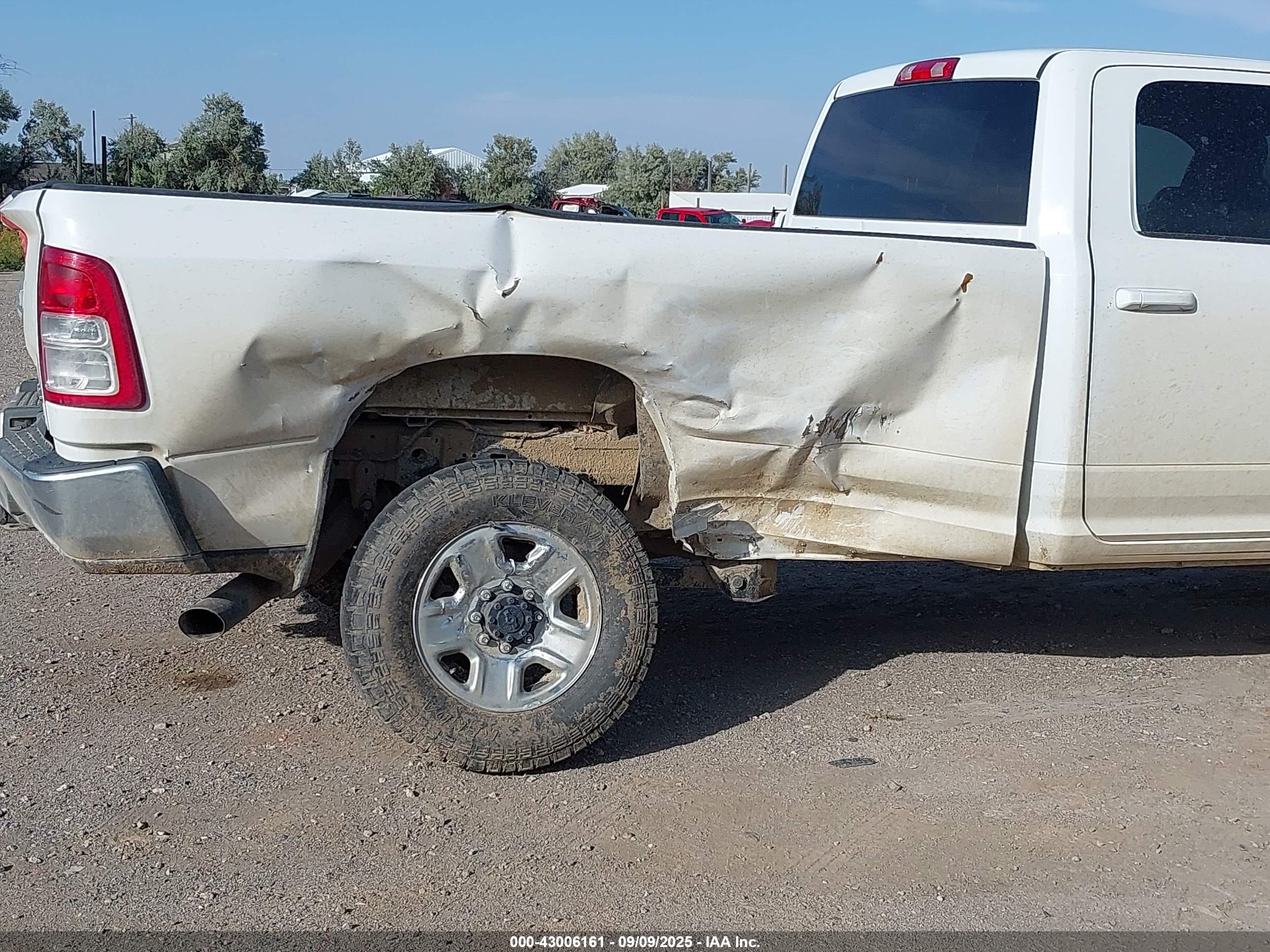 RAM 2500 image 6