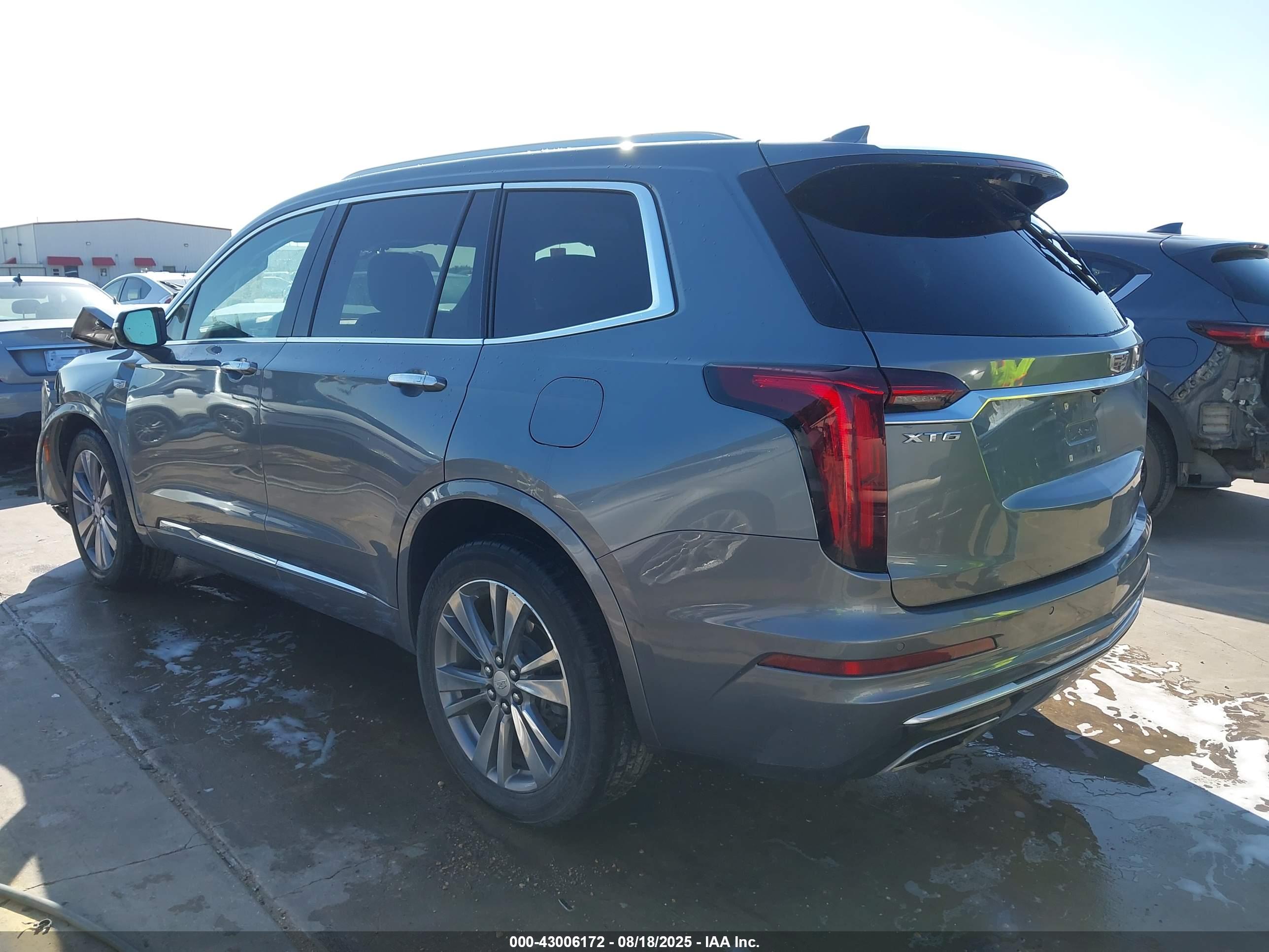 CADILLAC XT6 image 3
