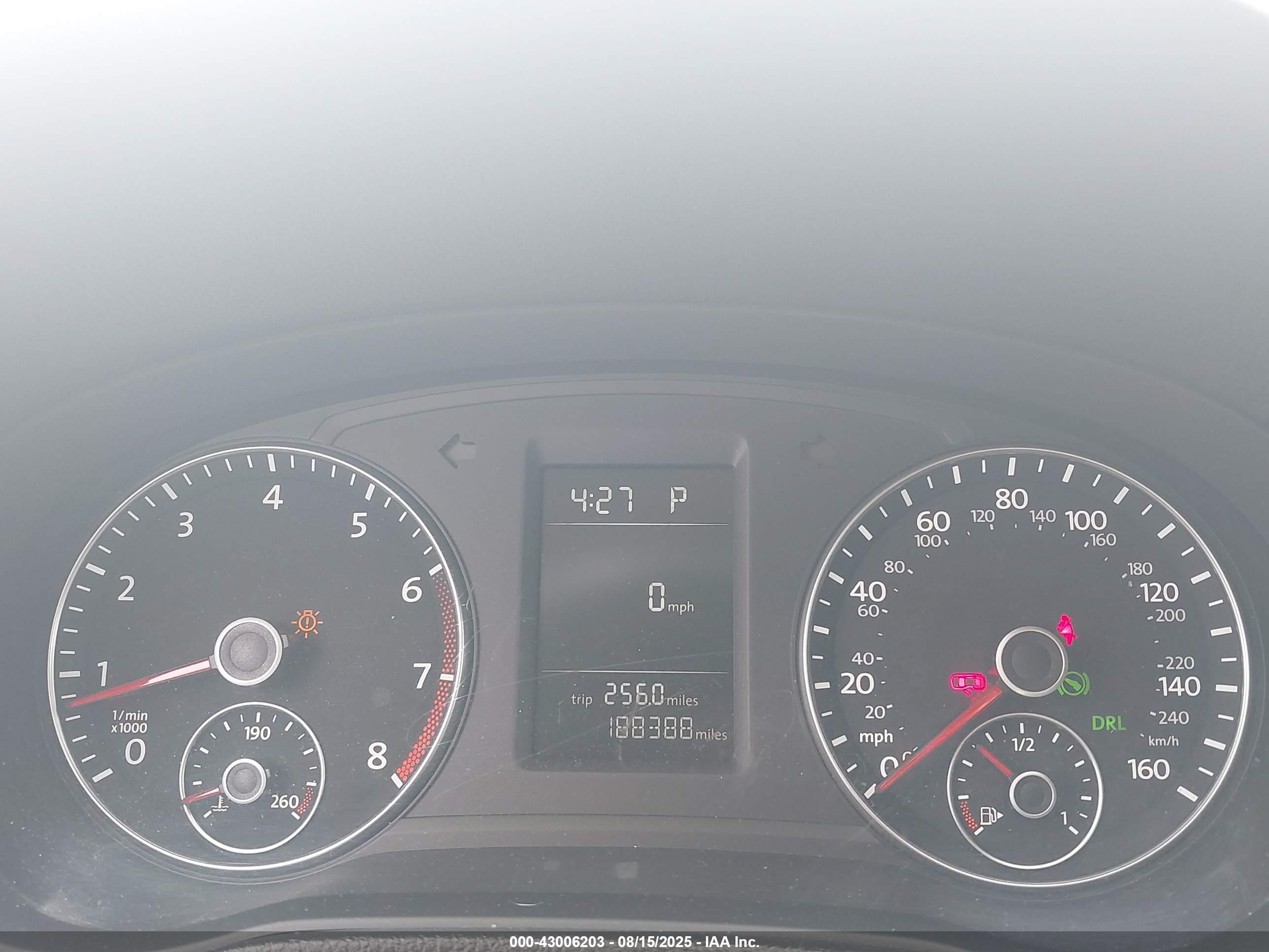 VOLKSWAGEN PASSAT image 7