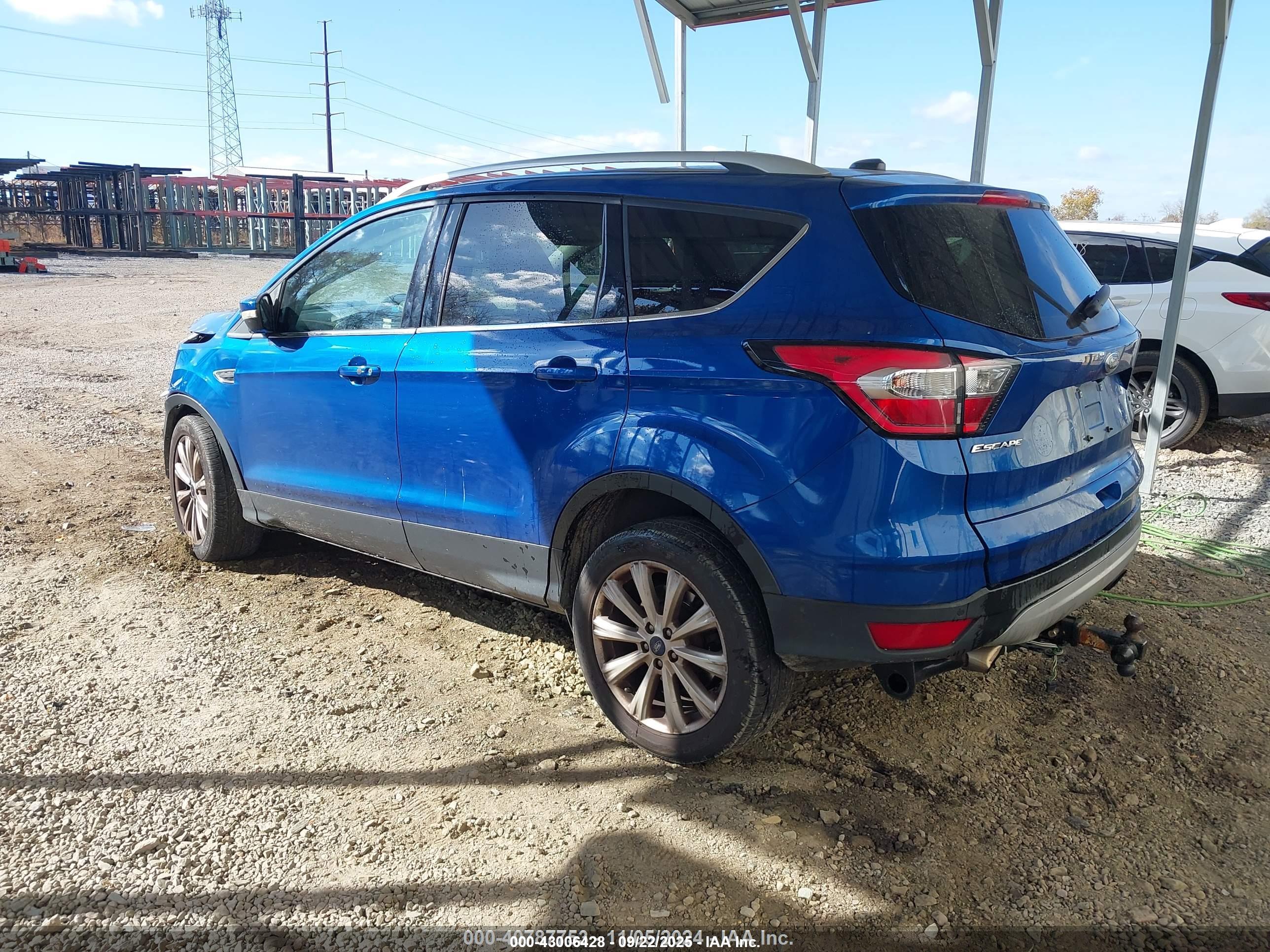 FORD ESCAPE image 3