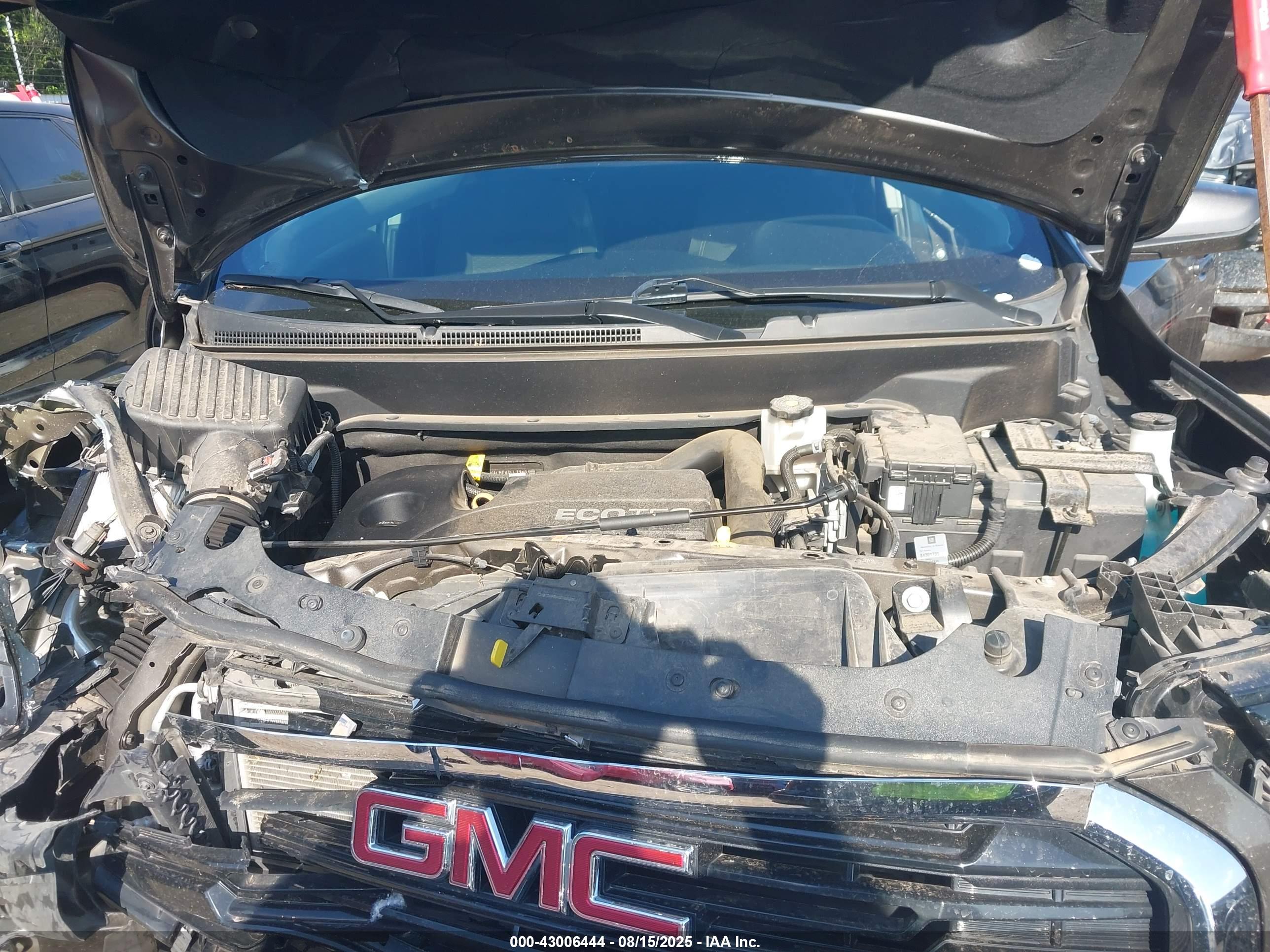 GMC TERRAIN image 10