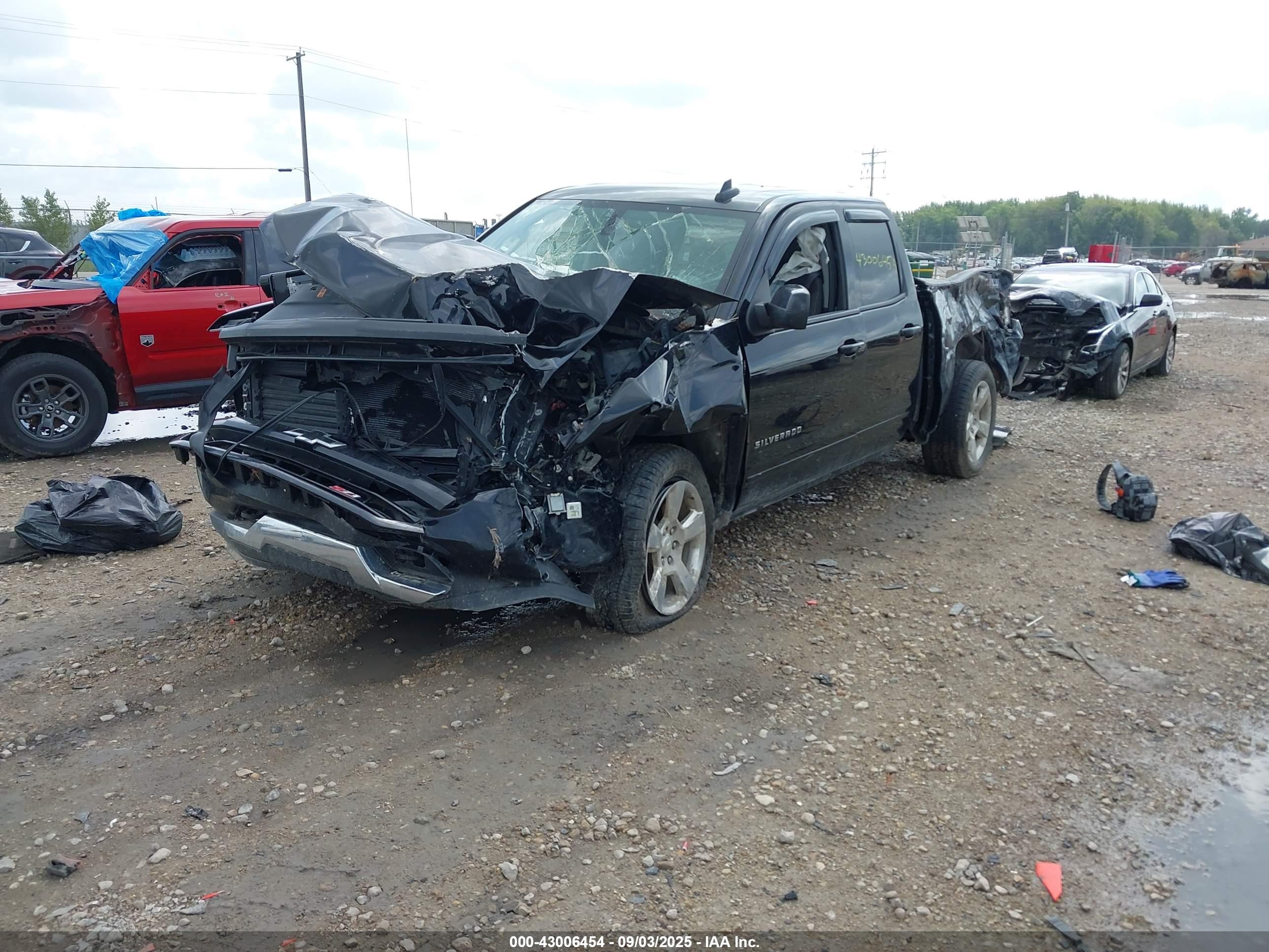 CHEVROLET SILVERADO image 6