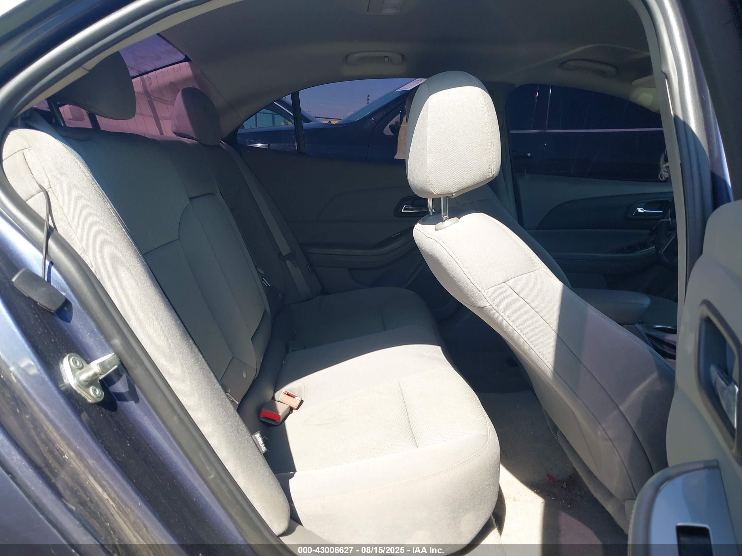 CHEVROLET MALIBU image 8