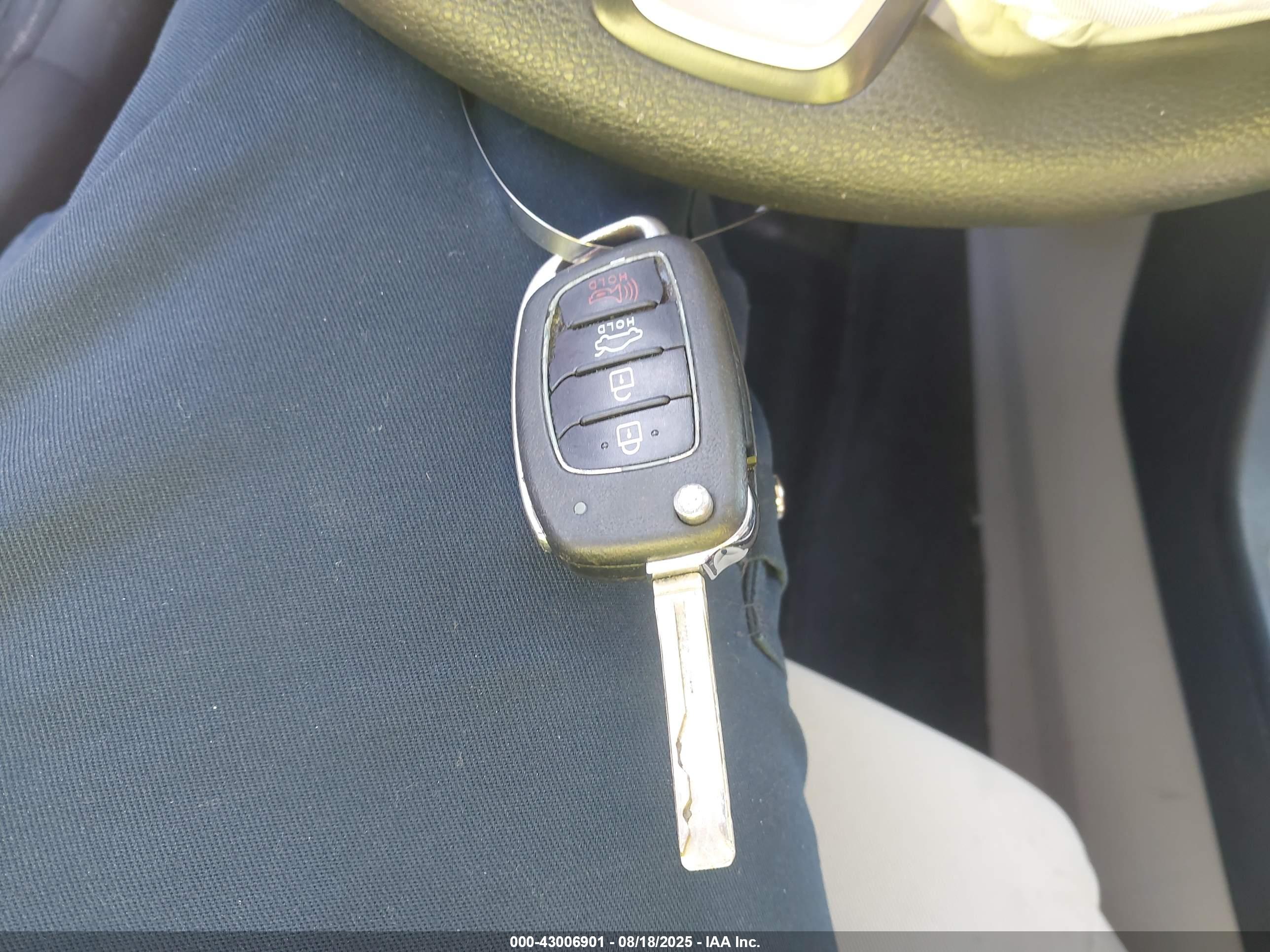 HYUNDAI SONATA image 11