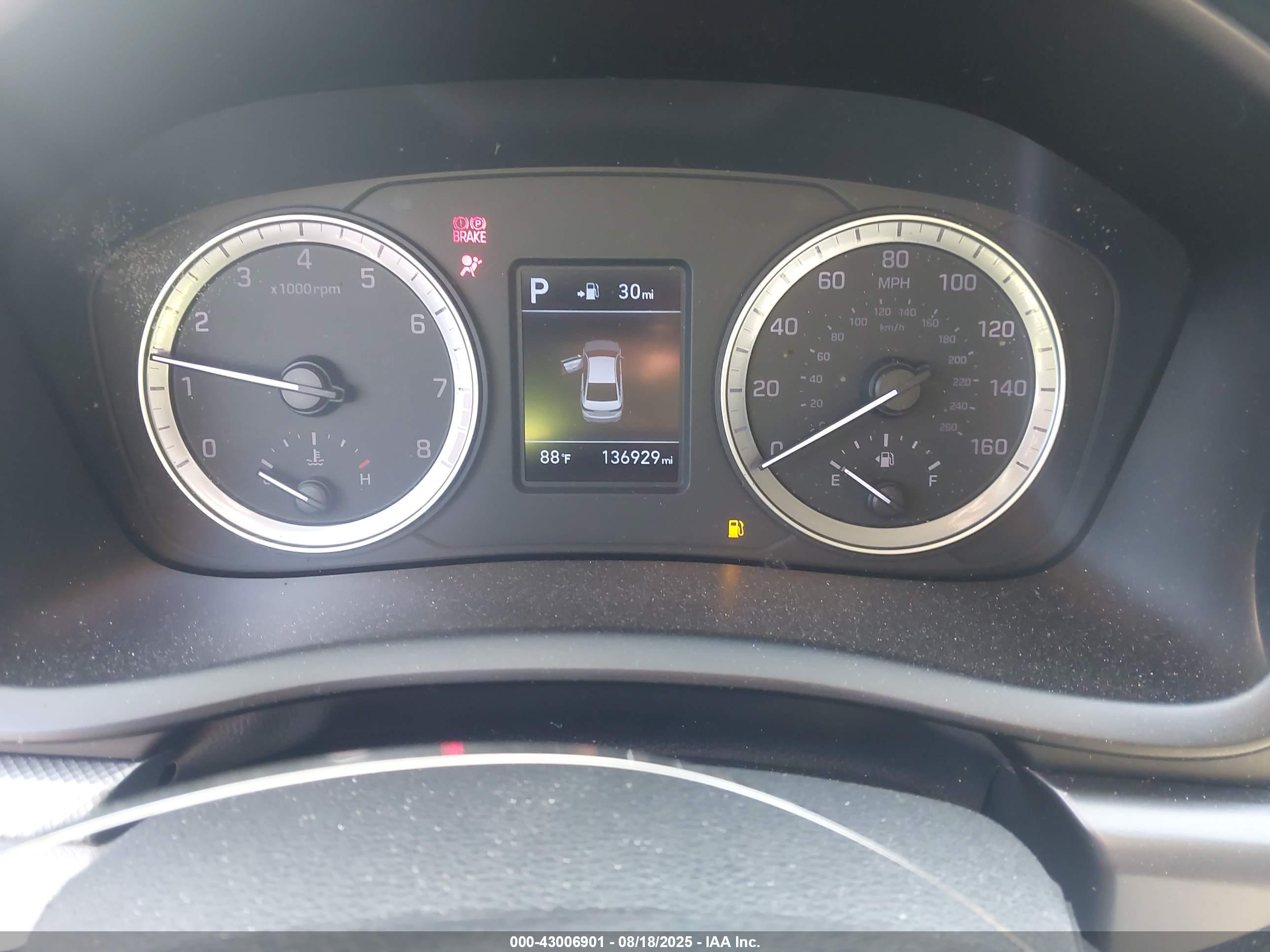 HYUNDAI SONATA image 7