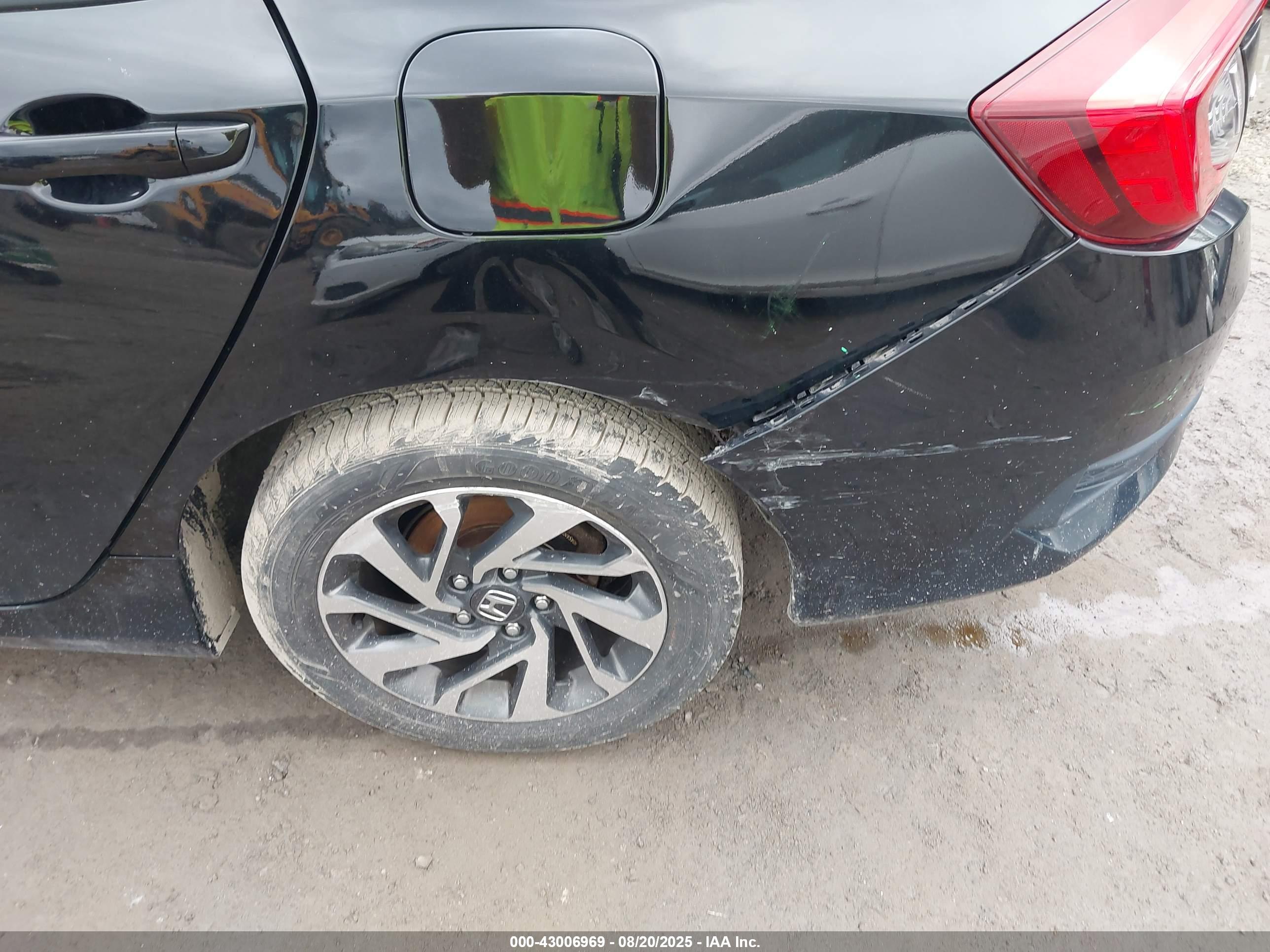 HONDA CIVIC image 6