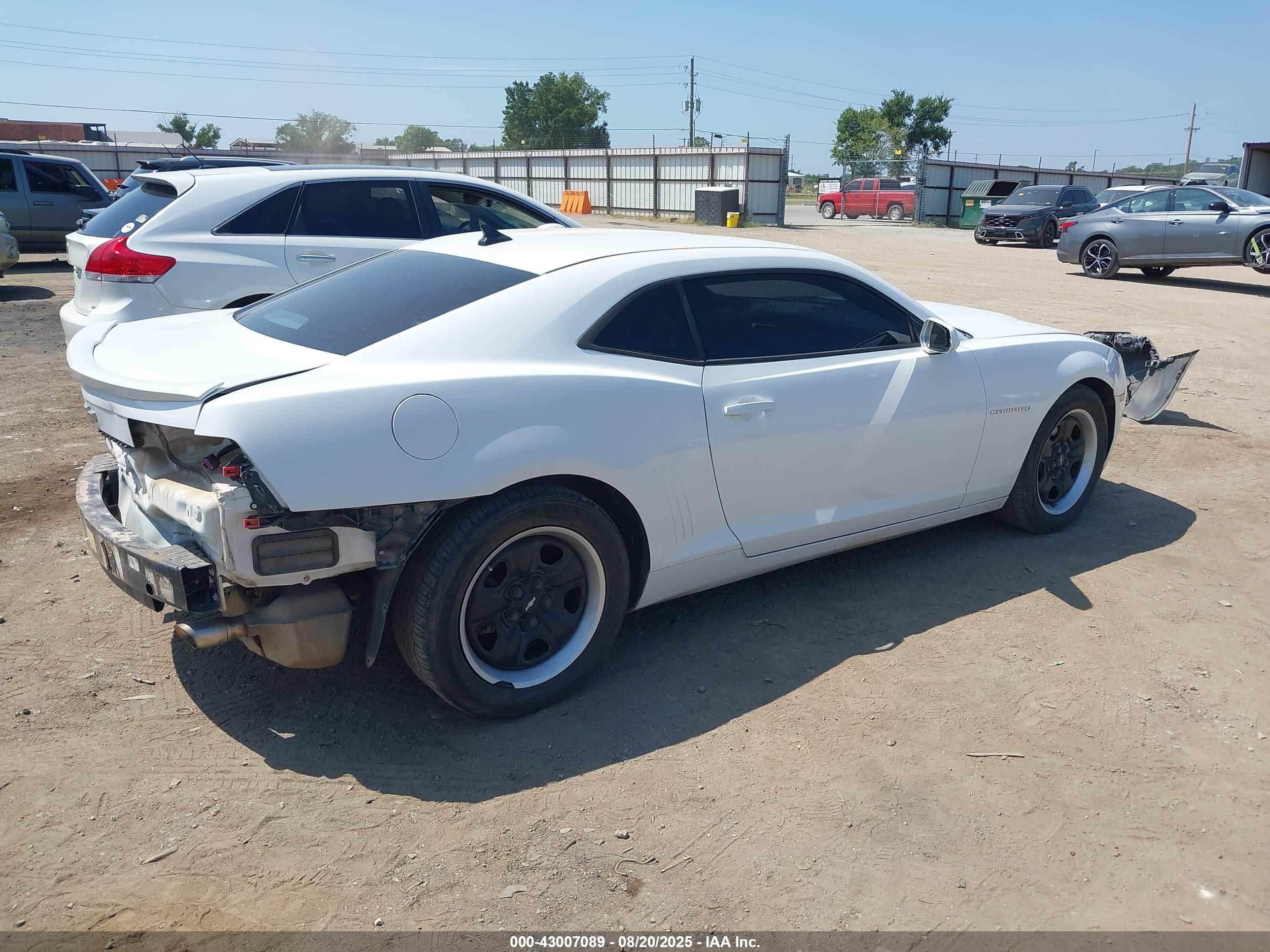 CHEVROLET CAMARO image 4