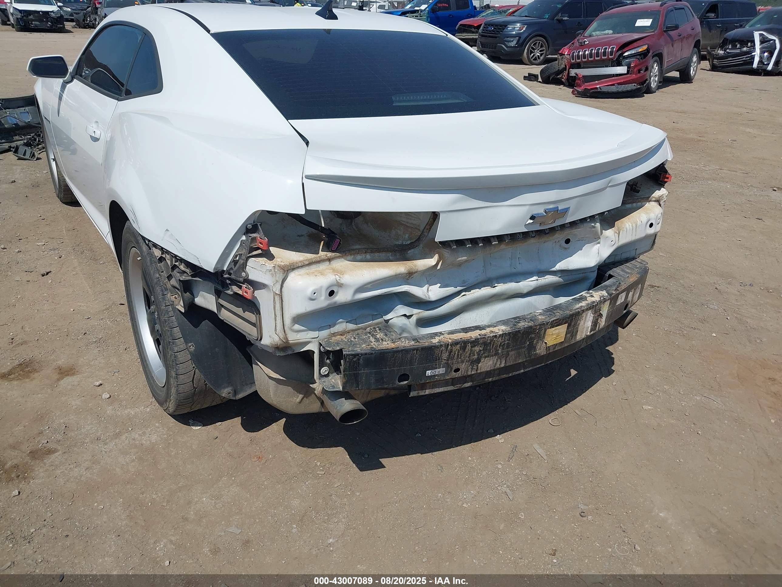 CHEVROLET CAMARO image 6