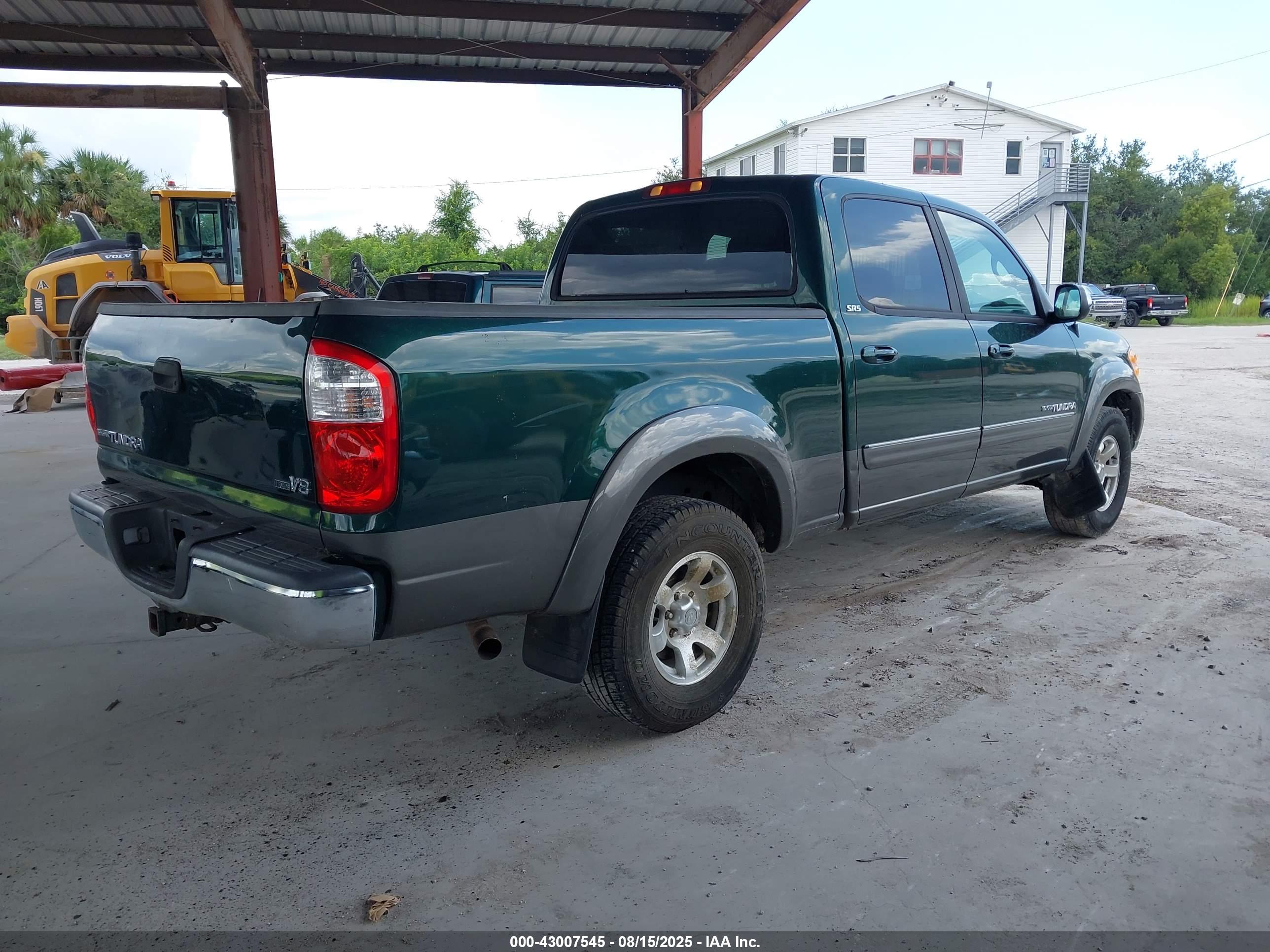TOYOTA TUNDRA image 4