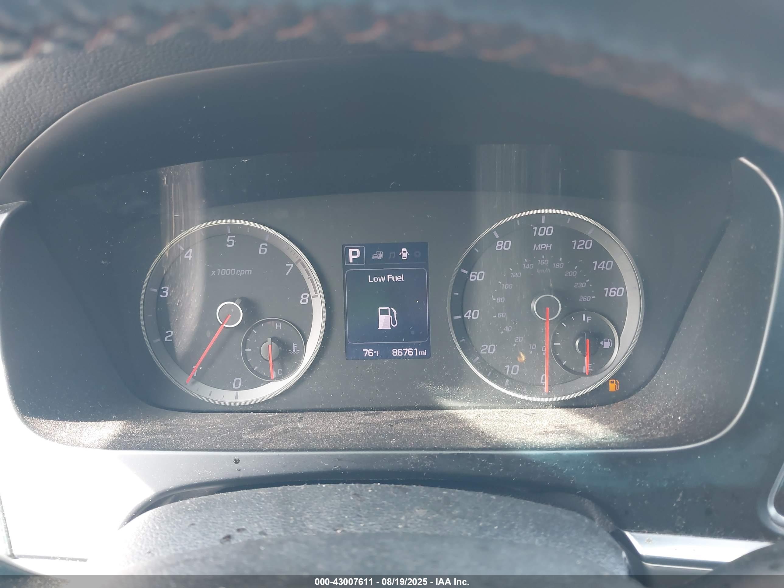 HYUNDAI SONATA image 7