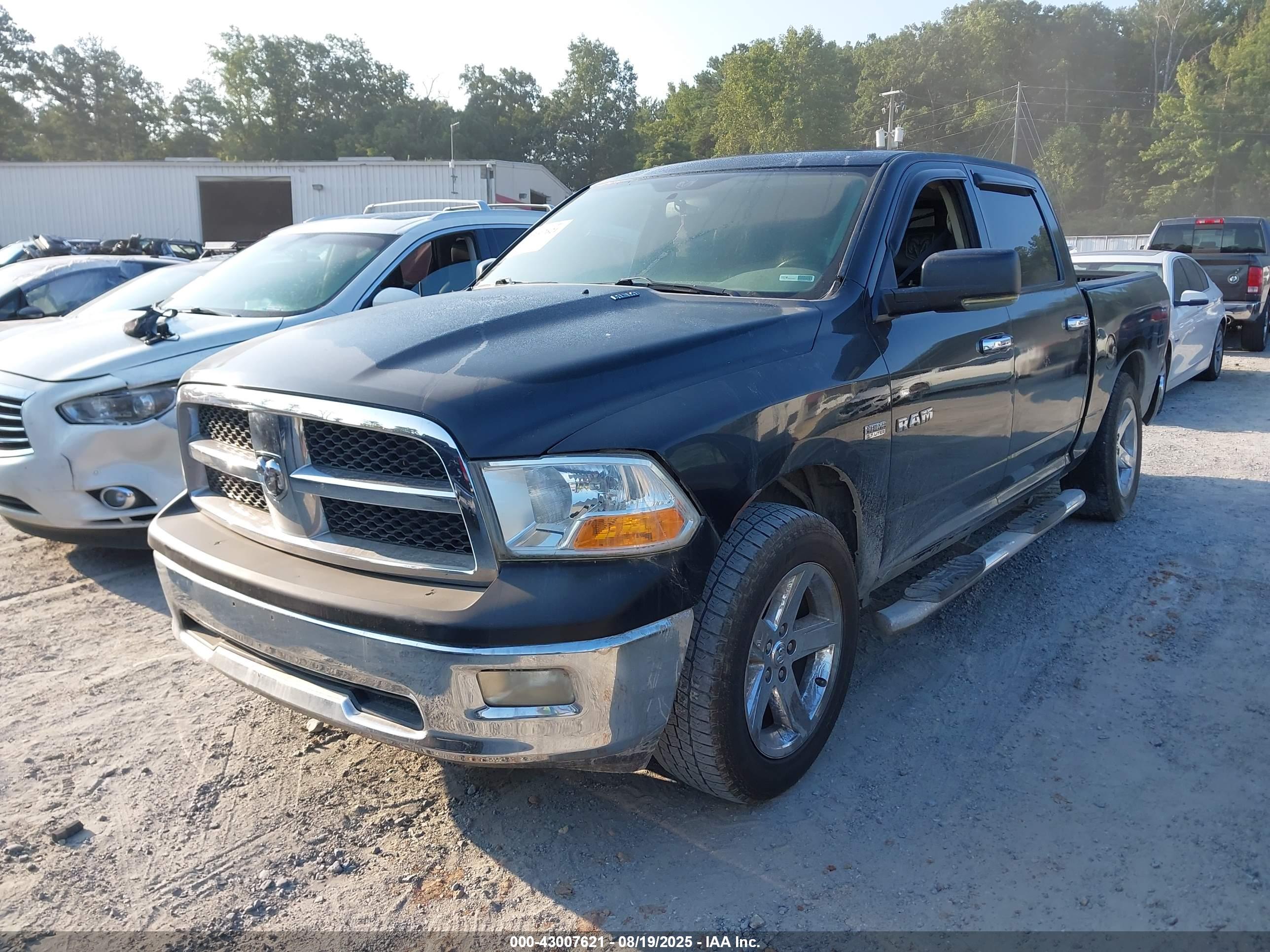 DODGE RAM image 2