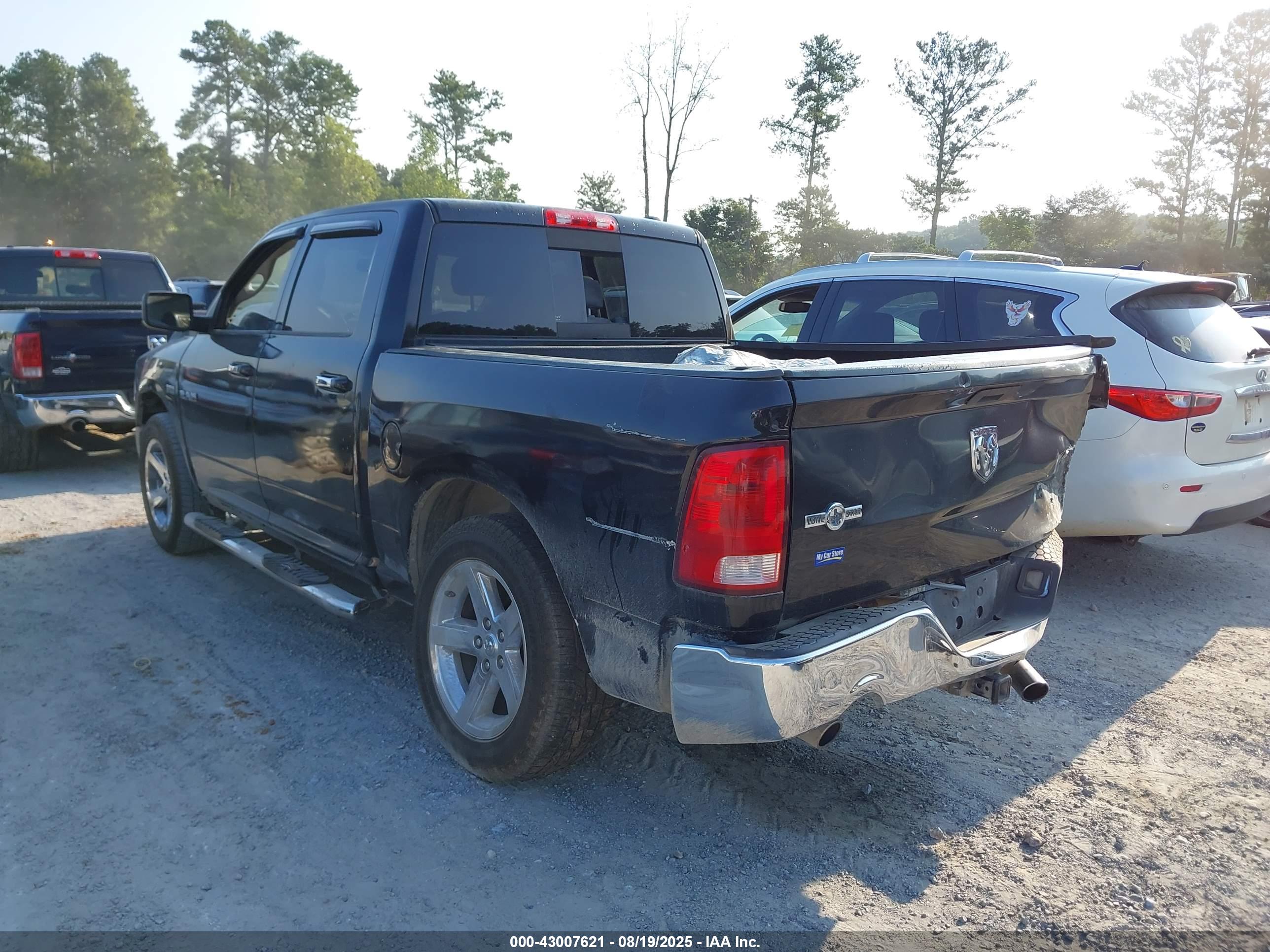 DODGE RAM image 3