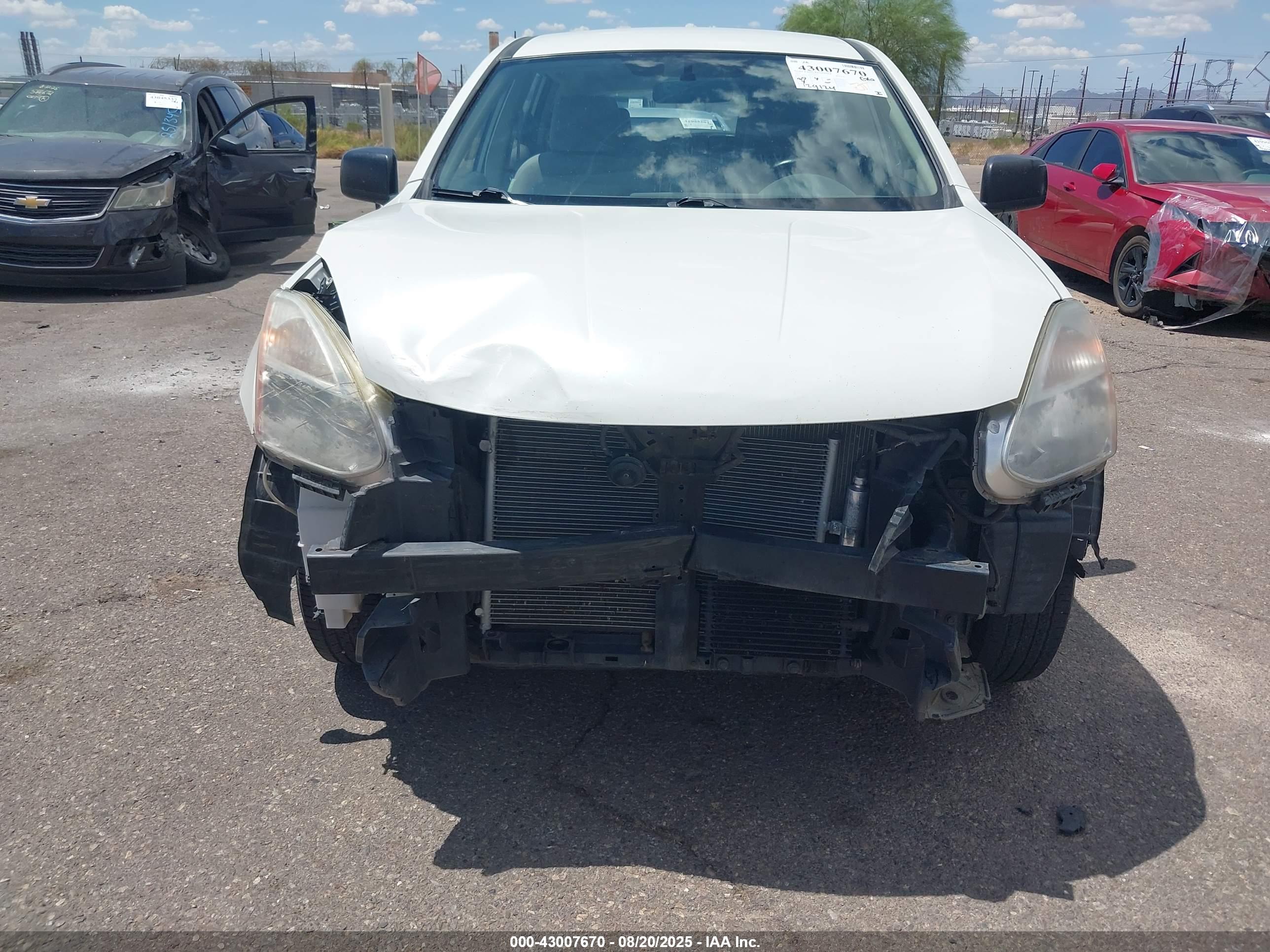 NISSAN ROGUE image 6
