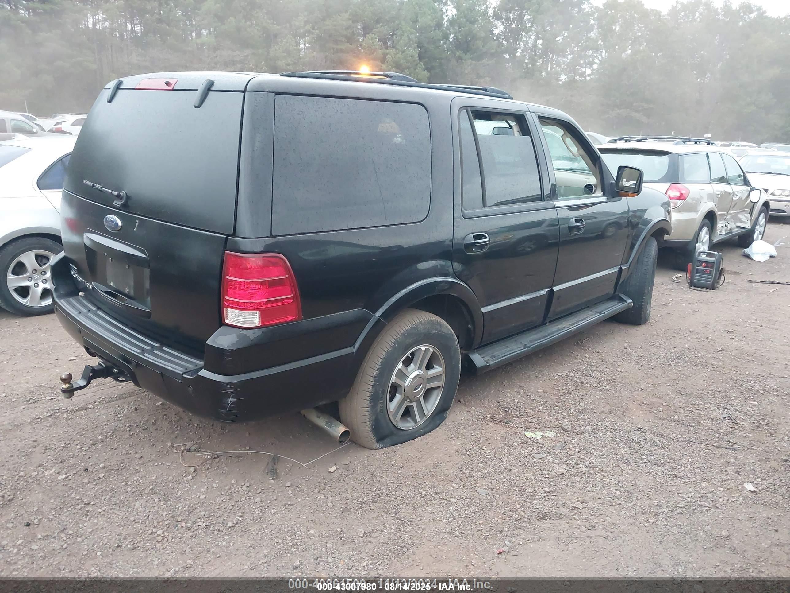 FORD EXPEDITION image 4
