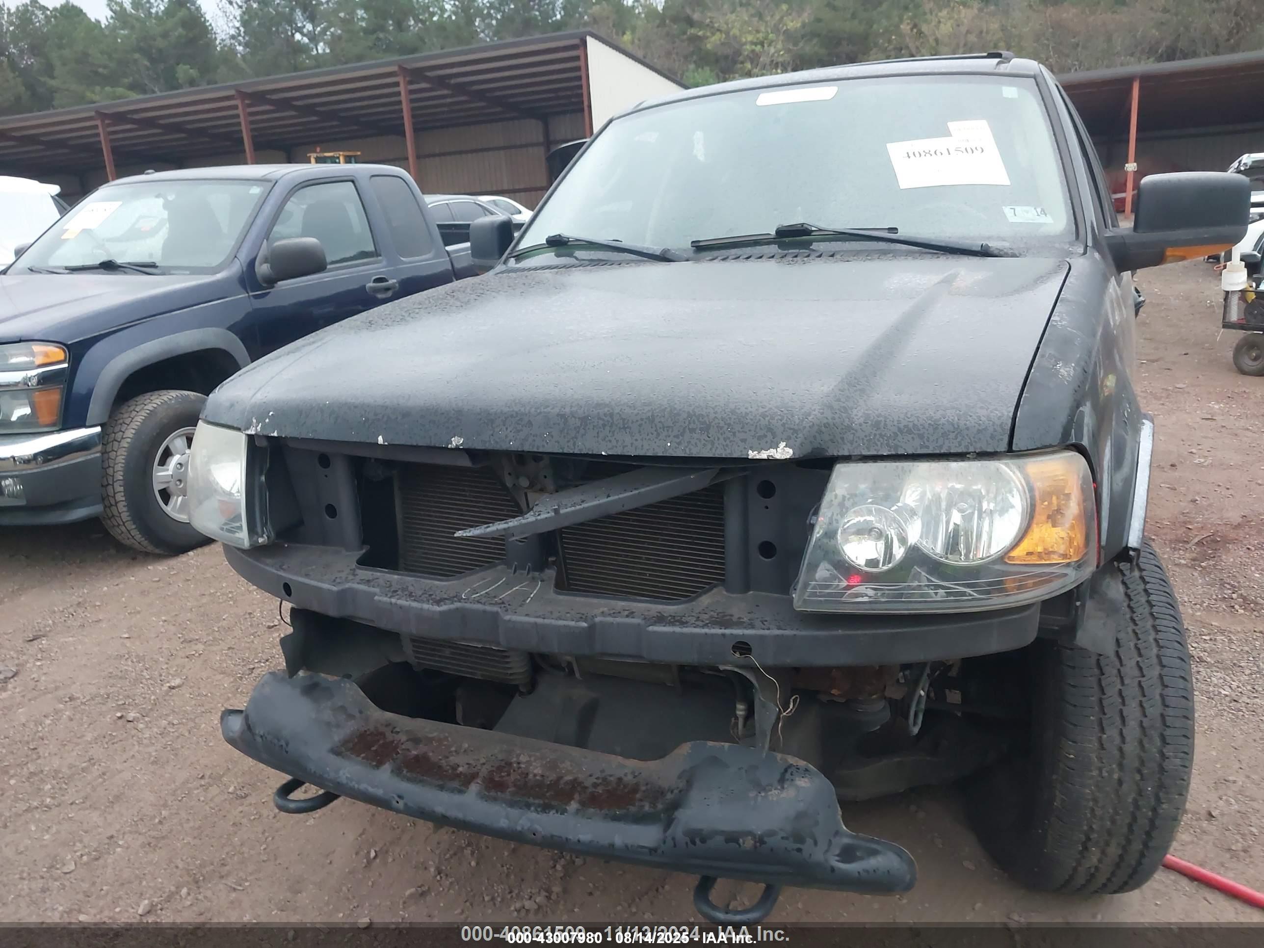 FORD EXPEDITION image 6