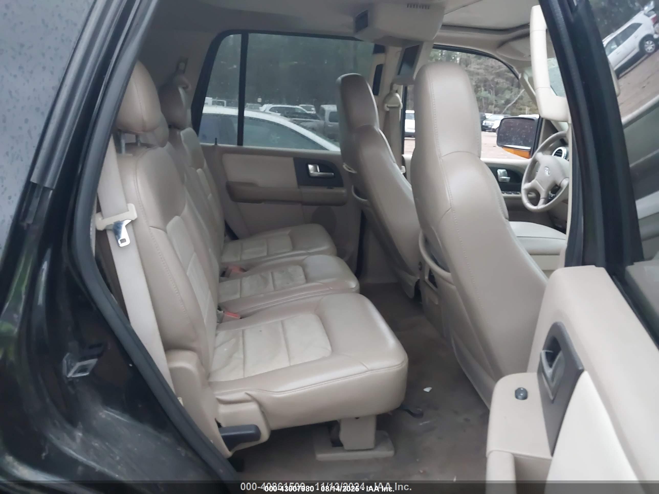 FORD EXPEDITION image 8