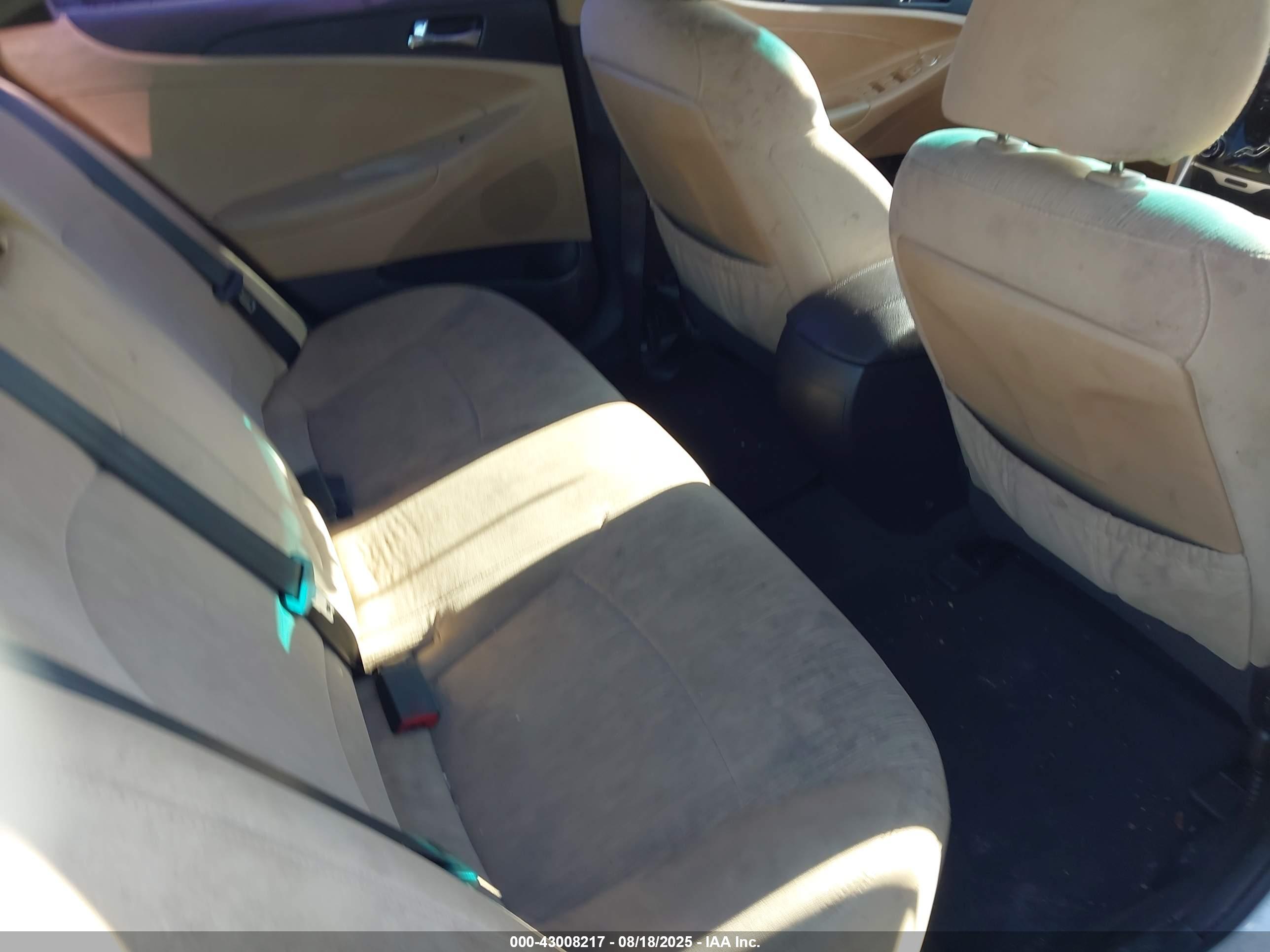 HYUNDAI SONATA image 8