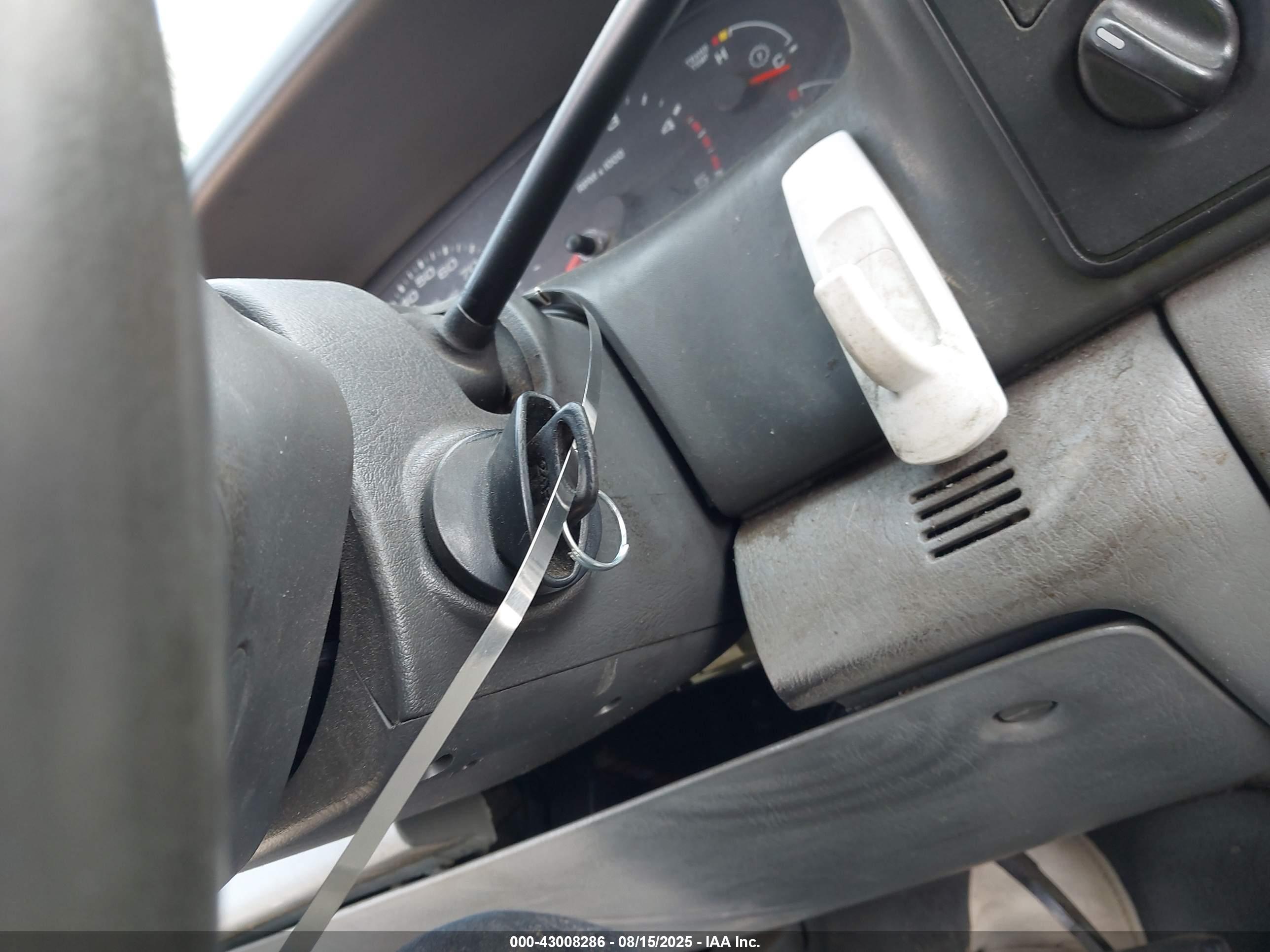 FORD F-250 image 11