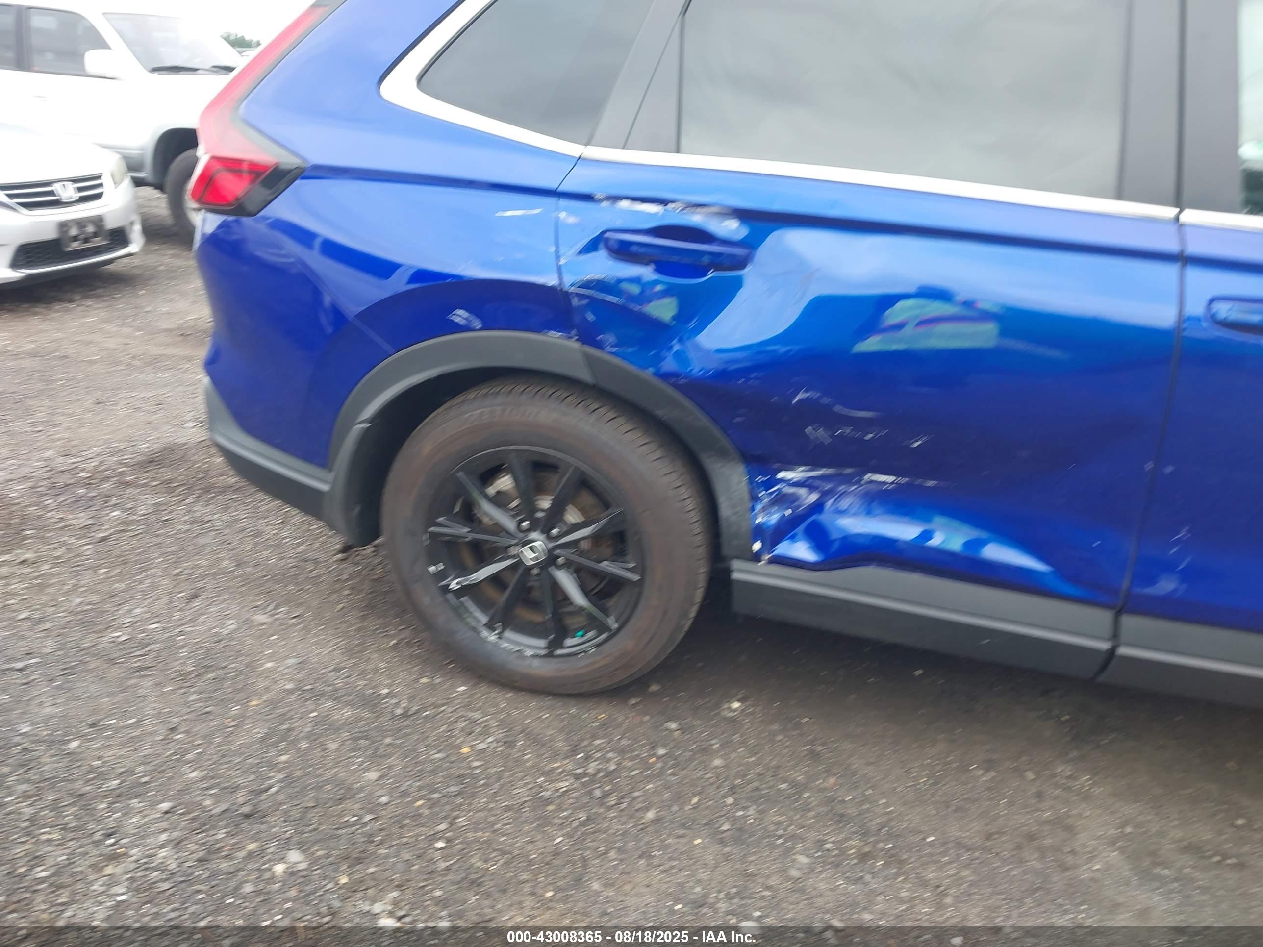 HONDA CR-V image 6
