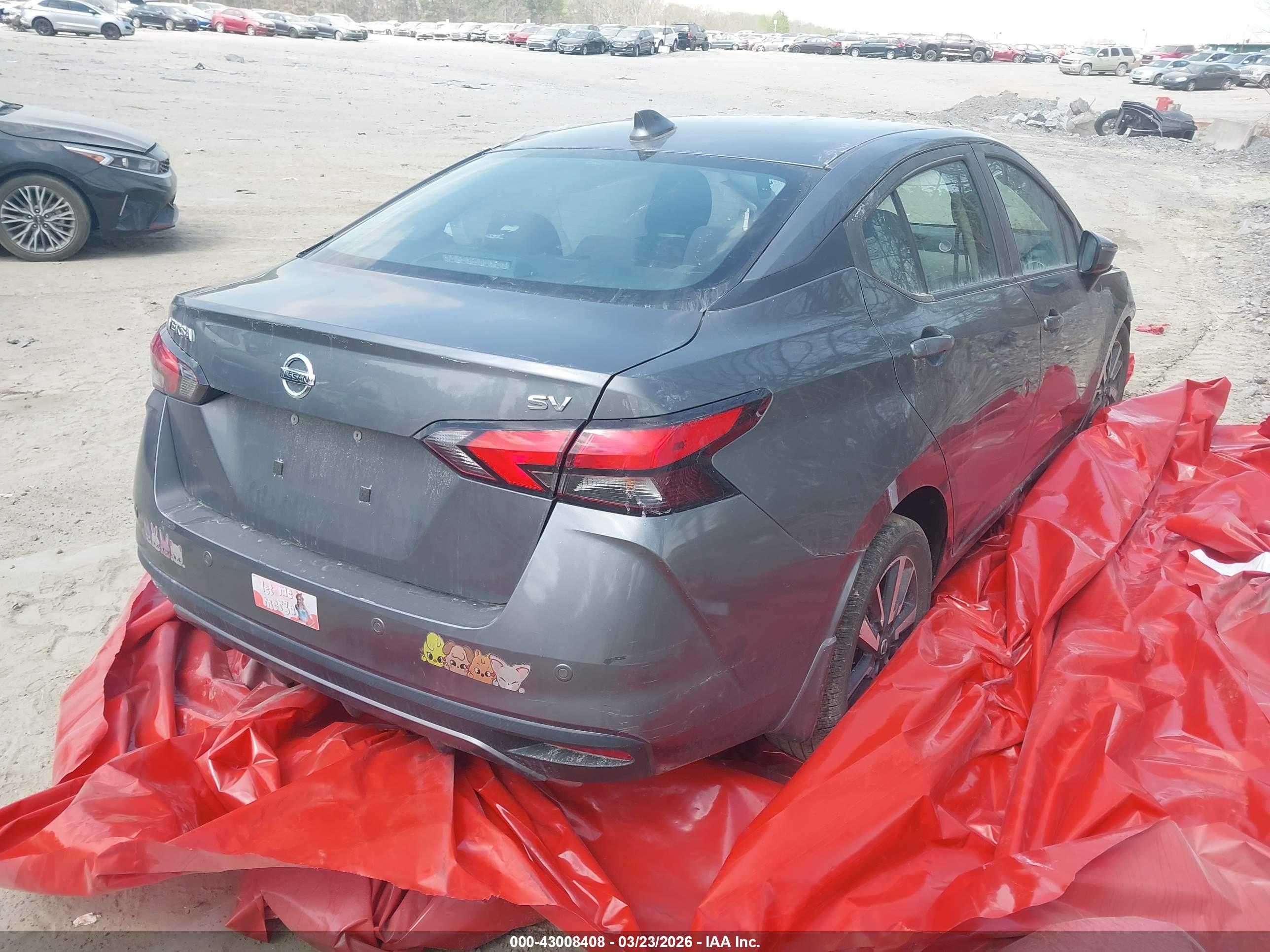 NISSAN VERSA image 4
