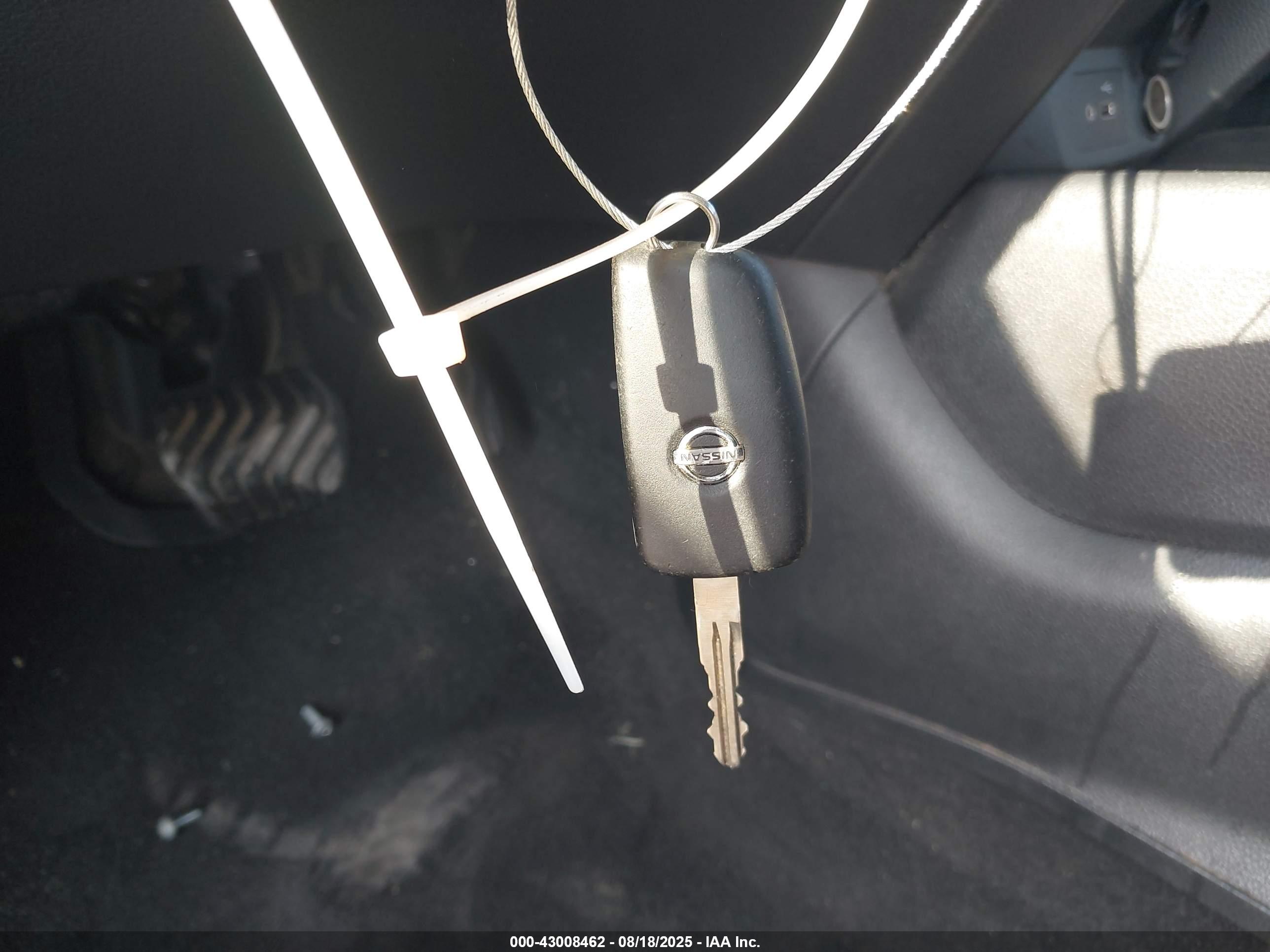 NISSAN ROGUE image 11
