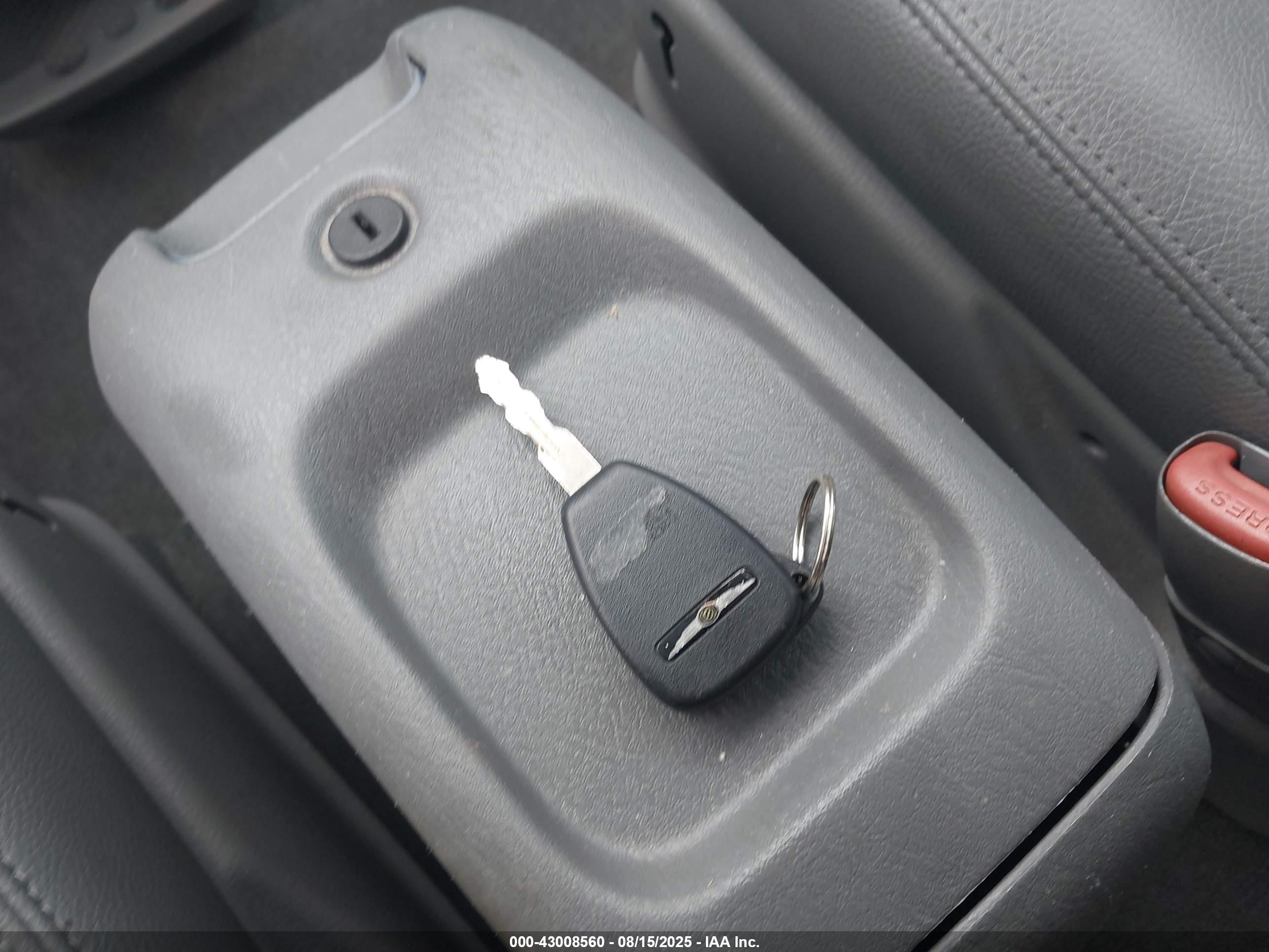CHRYSLER TOWN image 11