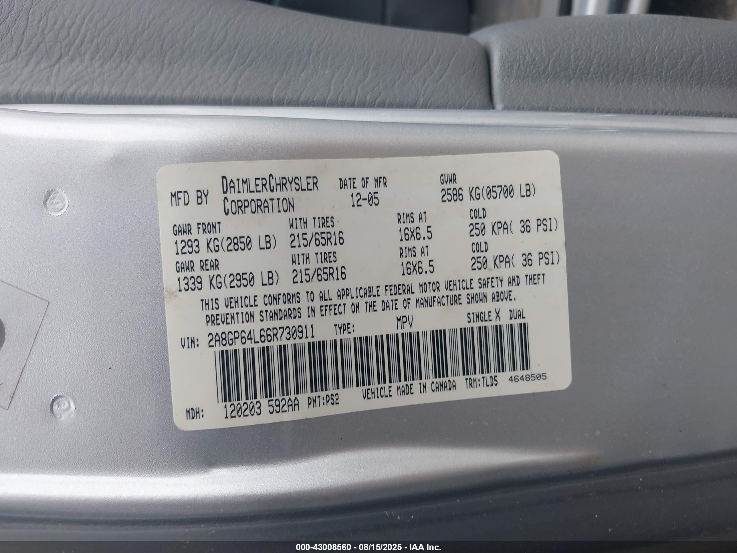 CHRYSLER TOWN image 9