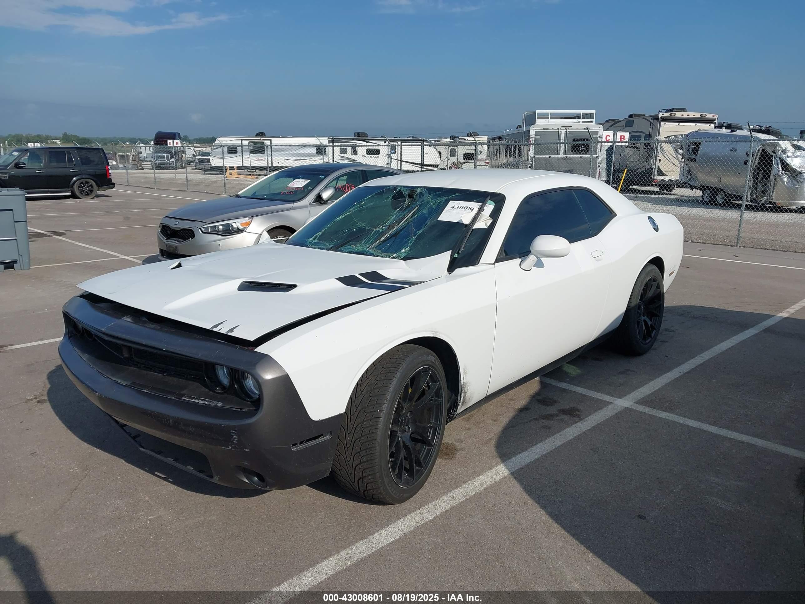DODGE CHALLENGER image 2
