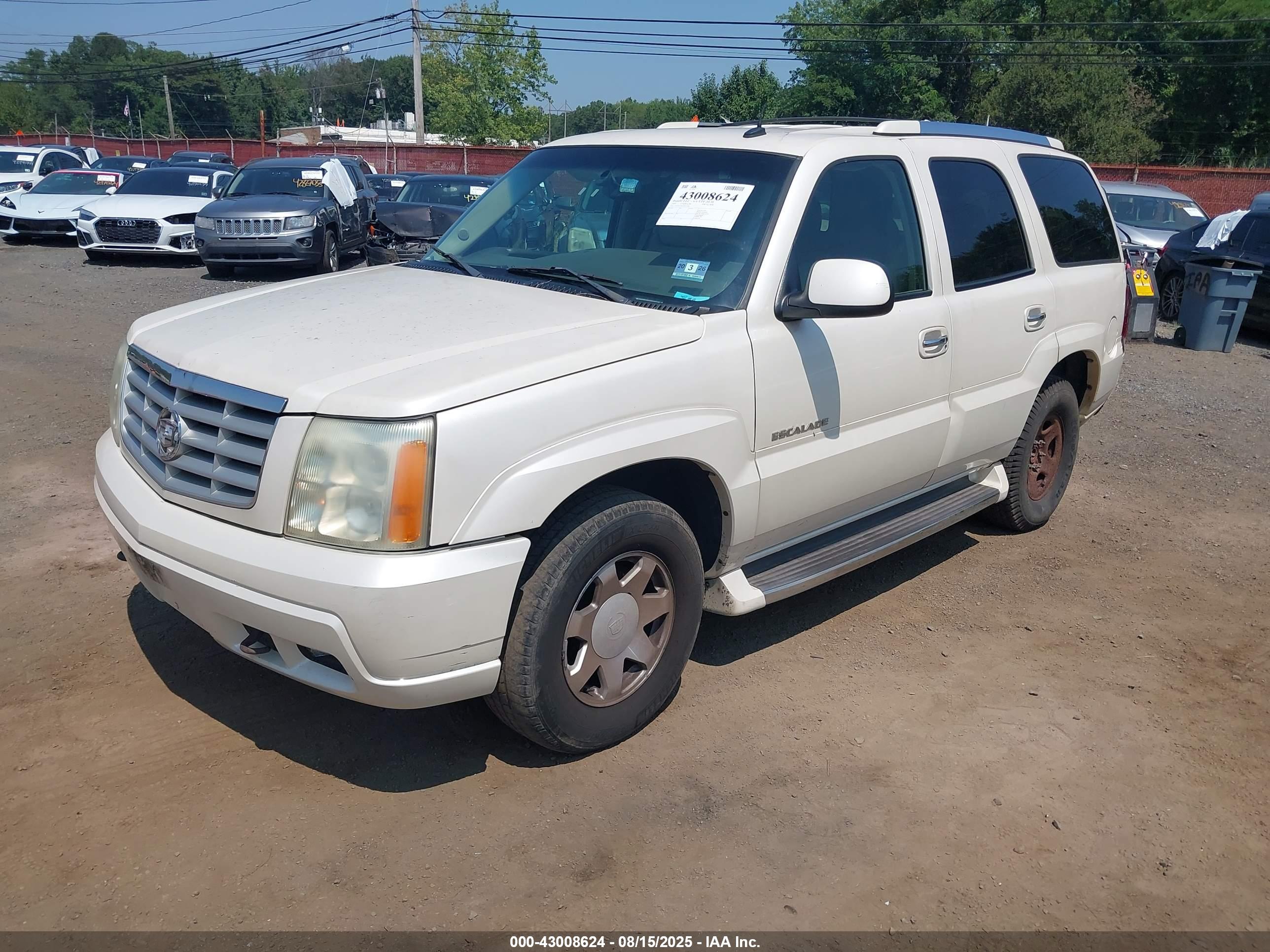 CADILLAC ESCALADE image 2